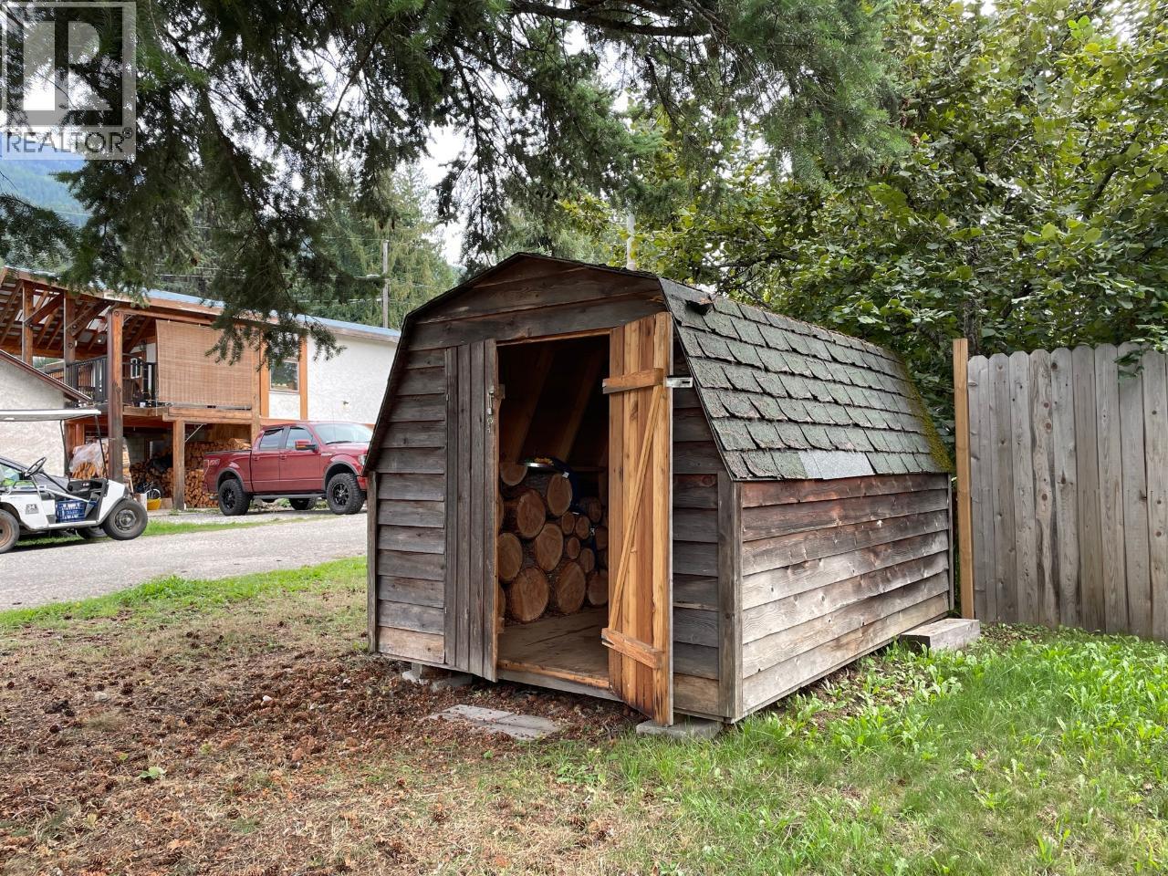 1526 EASTMAN Avenue, Riondel