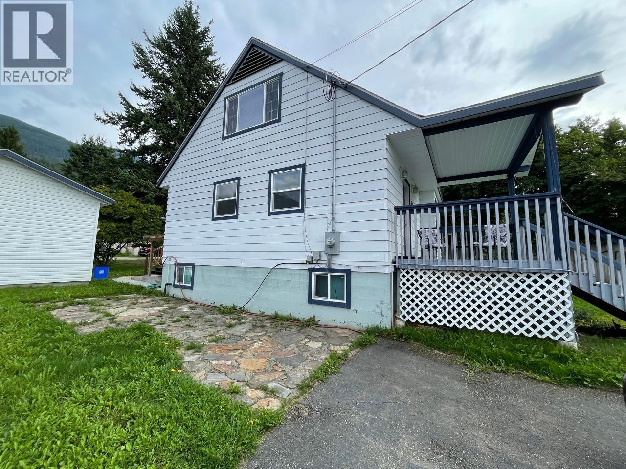 1526 EASTMAN Avenue, Riondel