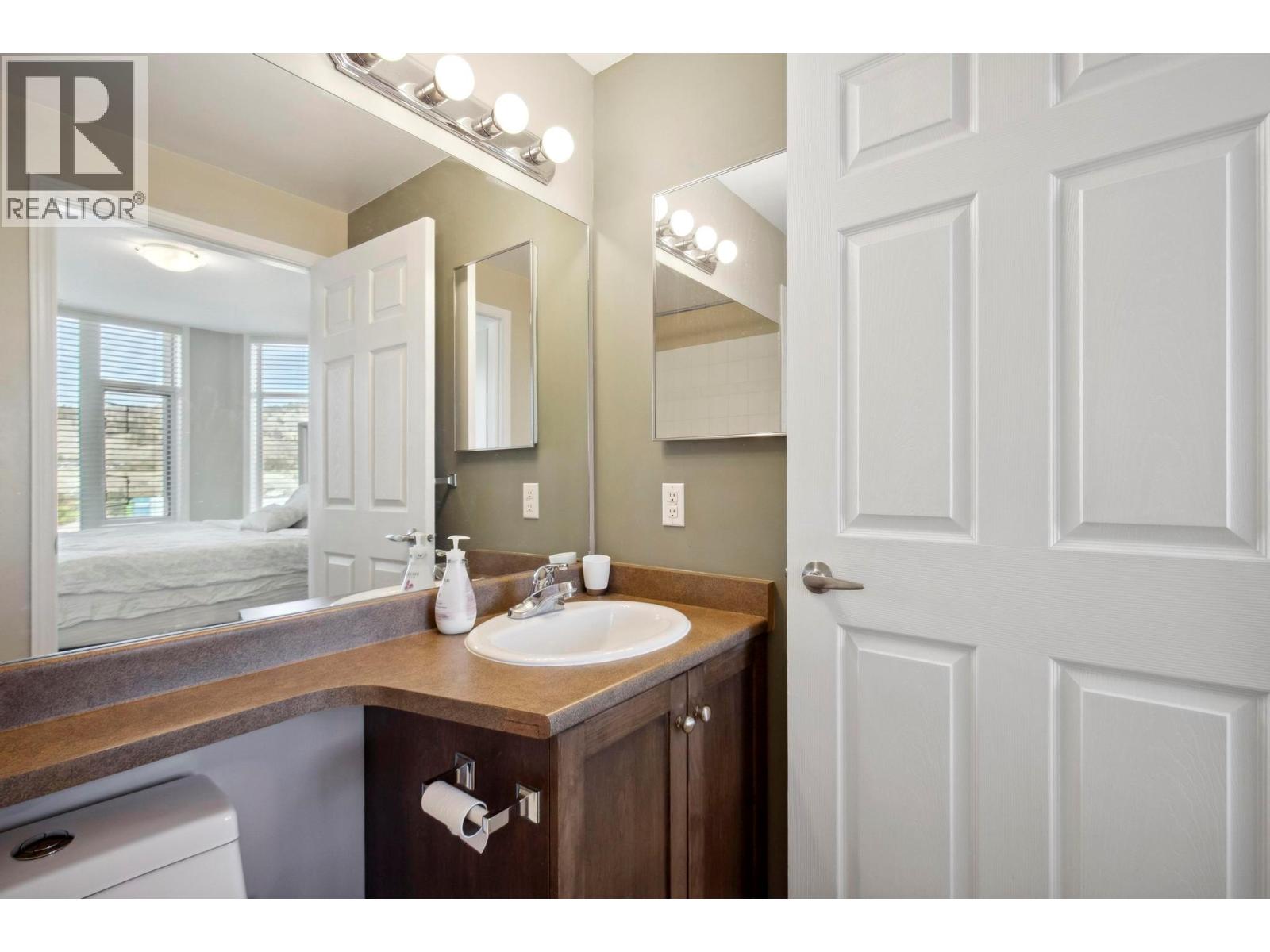 1128 Sunset Drive Unit# 904, Kelowna