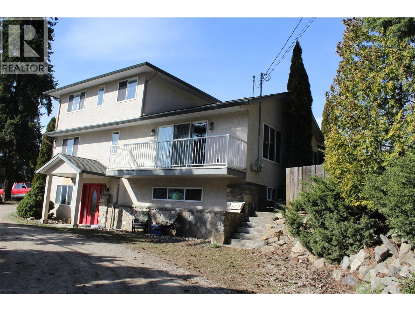 1021 12 Avenue SE, Salmon Arm