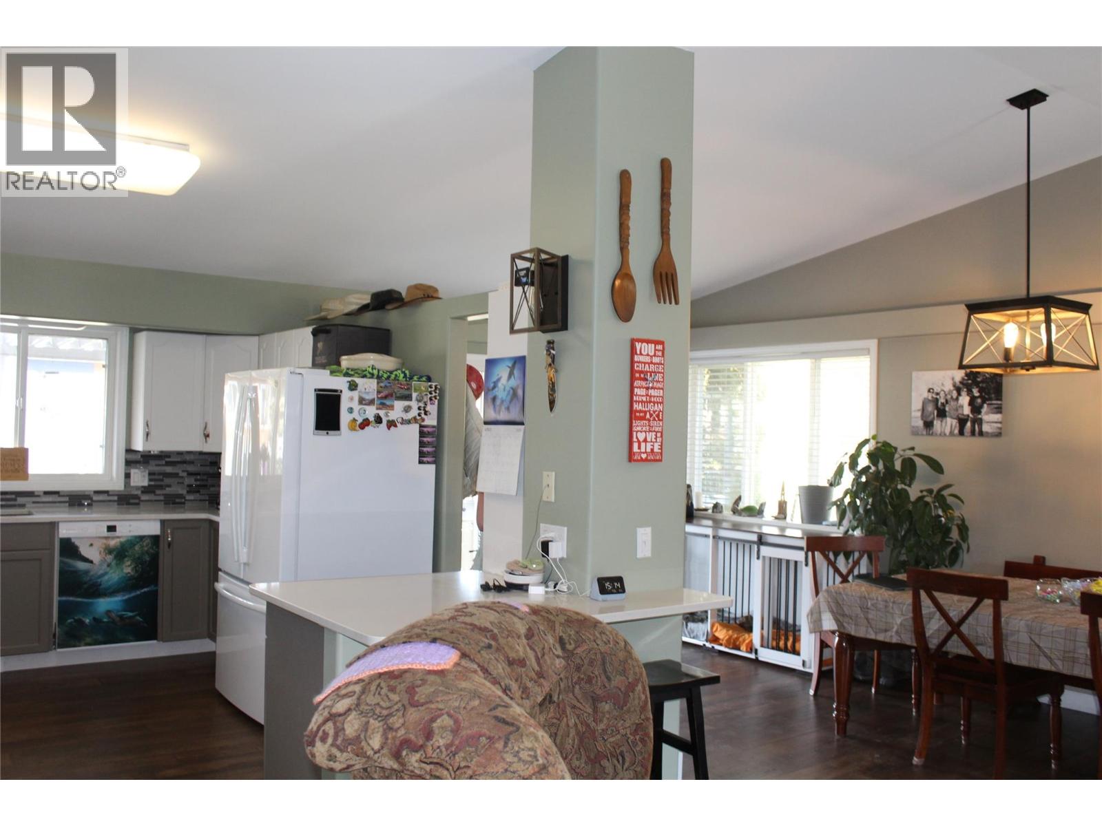 1021 12 Avenue SE - 10