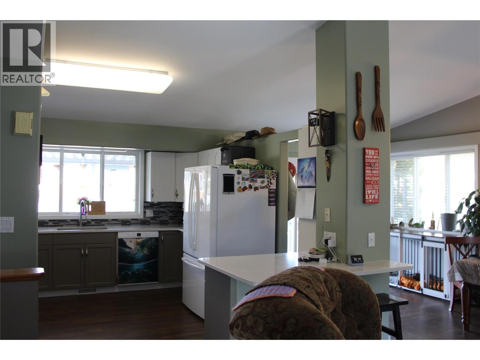 1021 12 Avenue SE, Salmon Arm