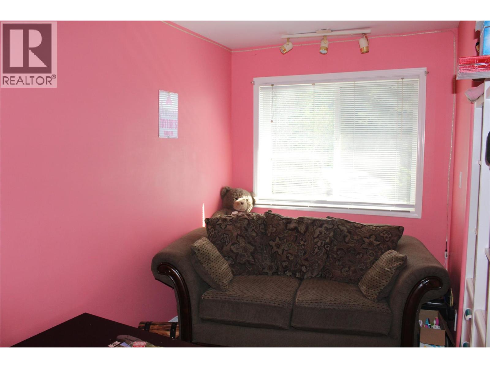 1021 12 Avenue SE, Salmon Arm