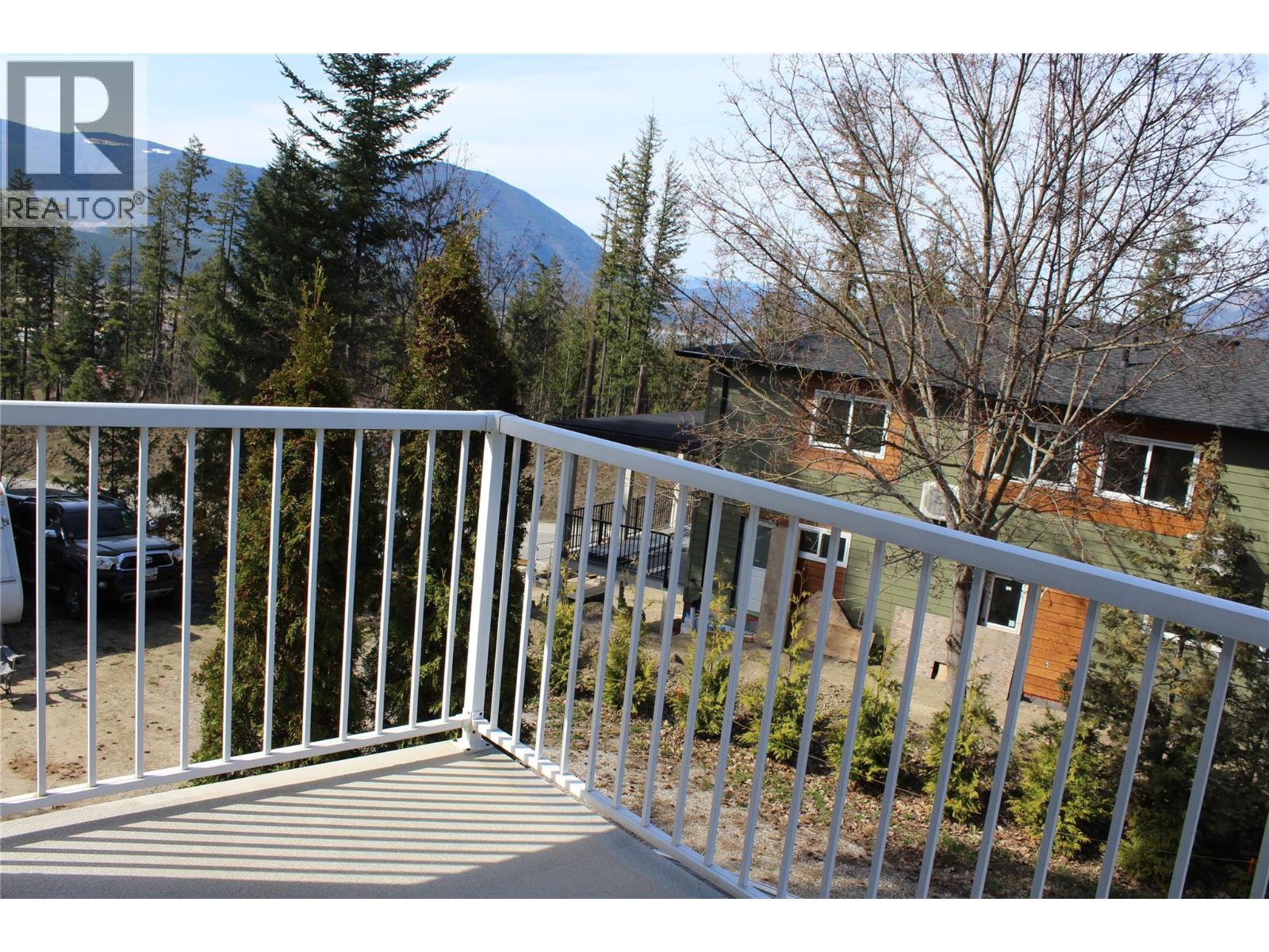 1021 12 Avenue SE, Salmon Arm