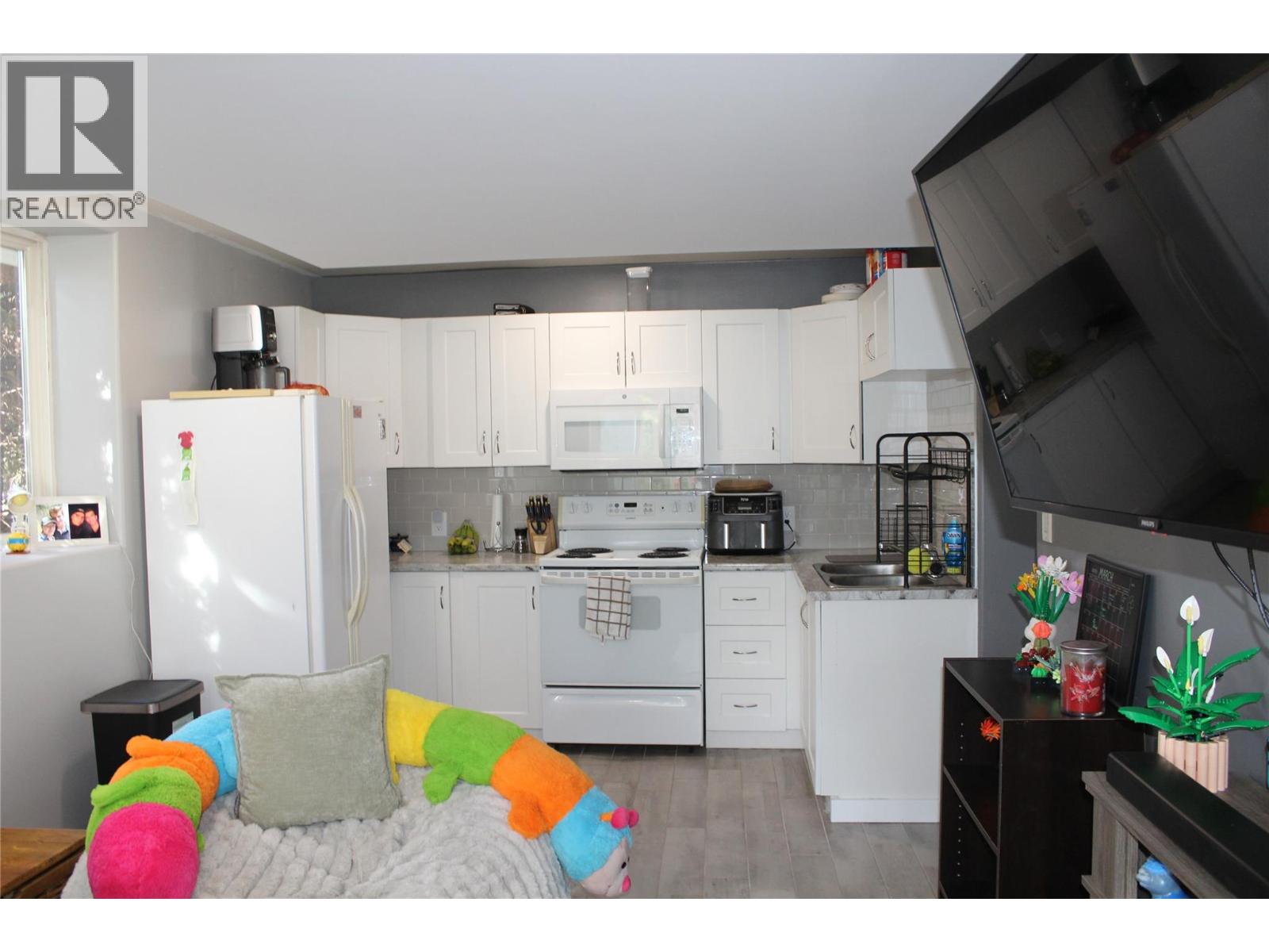 1021 12 Avenue SE, Salmon Arm