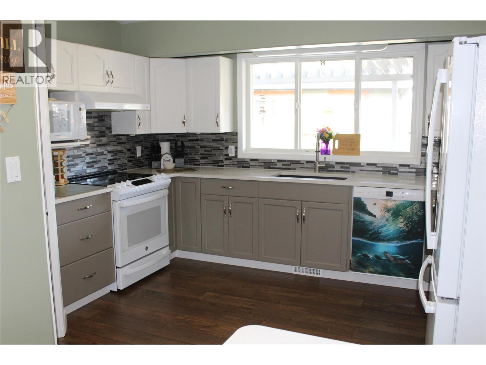 1021 12 Avenue SE - 3