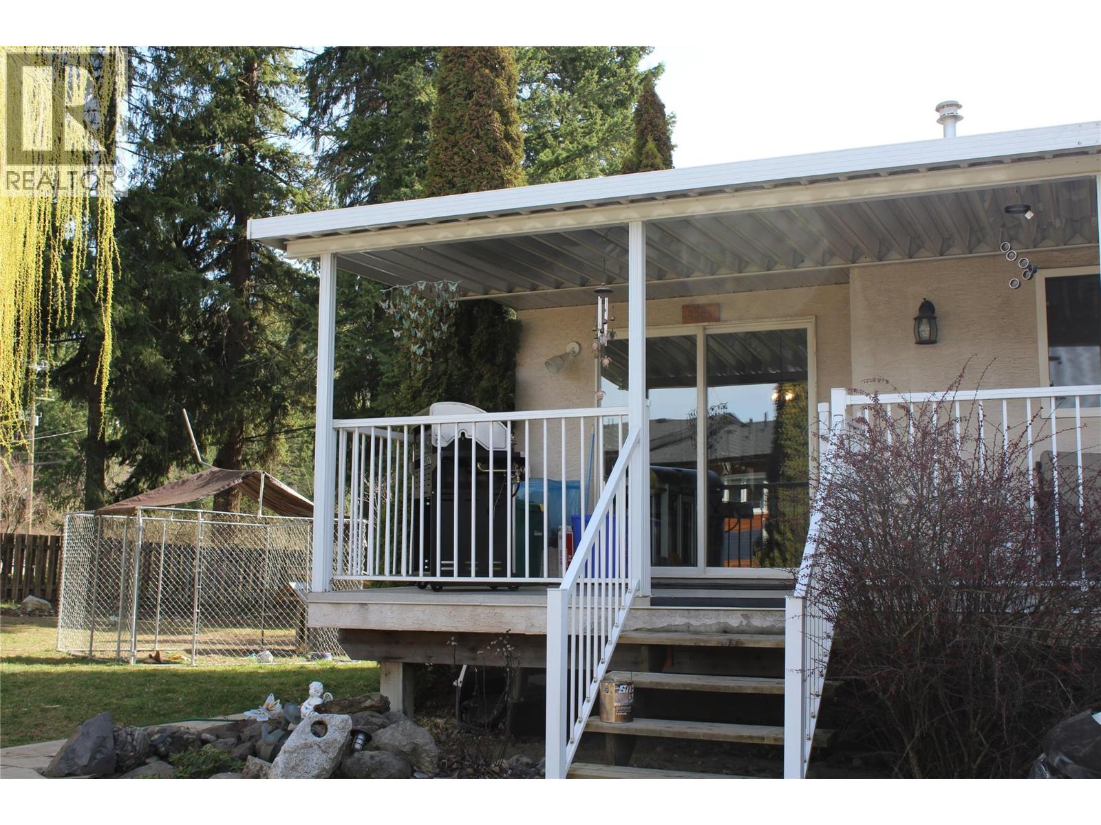 1021 12 Avenue SE, Salmon Arm