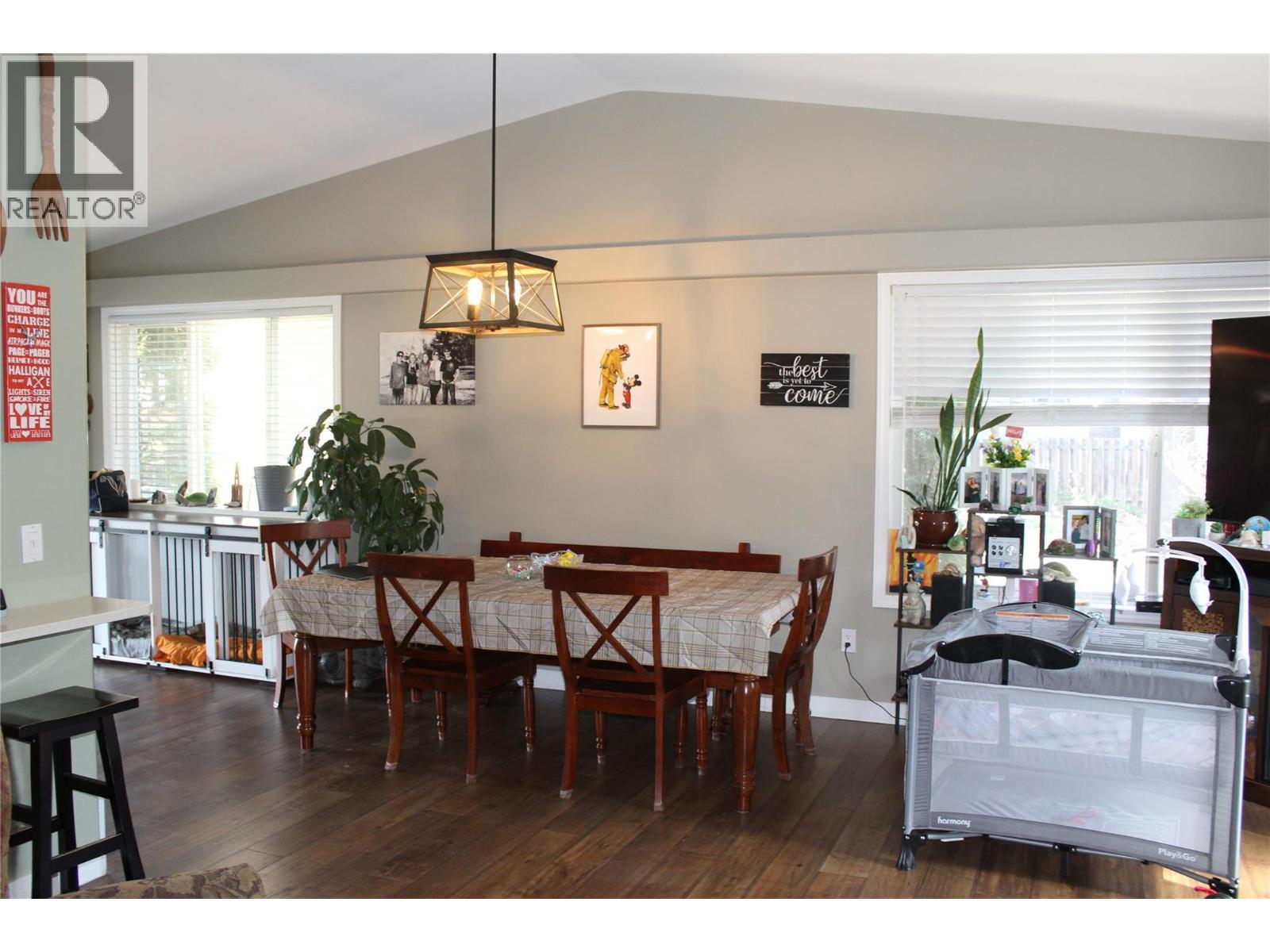 1021 12 Avenue SE, Salmon Arm