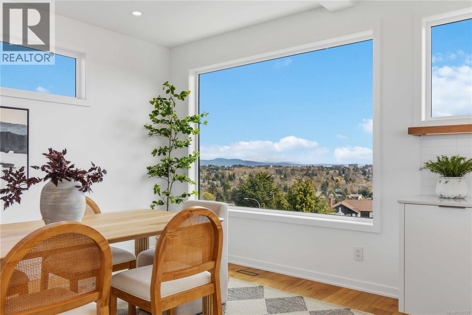 3700 KOOTENAY PL - 24