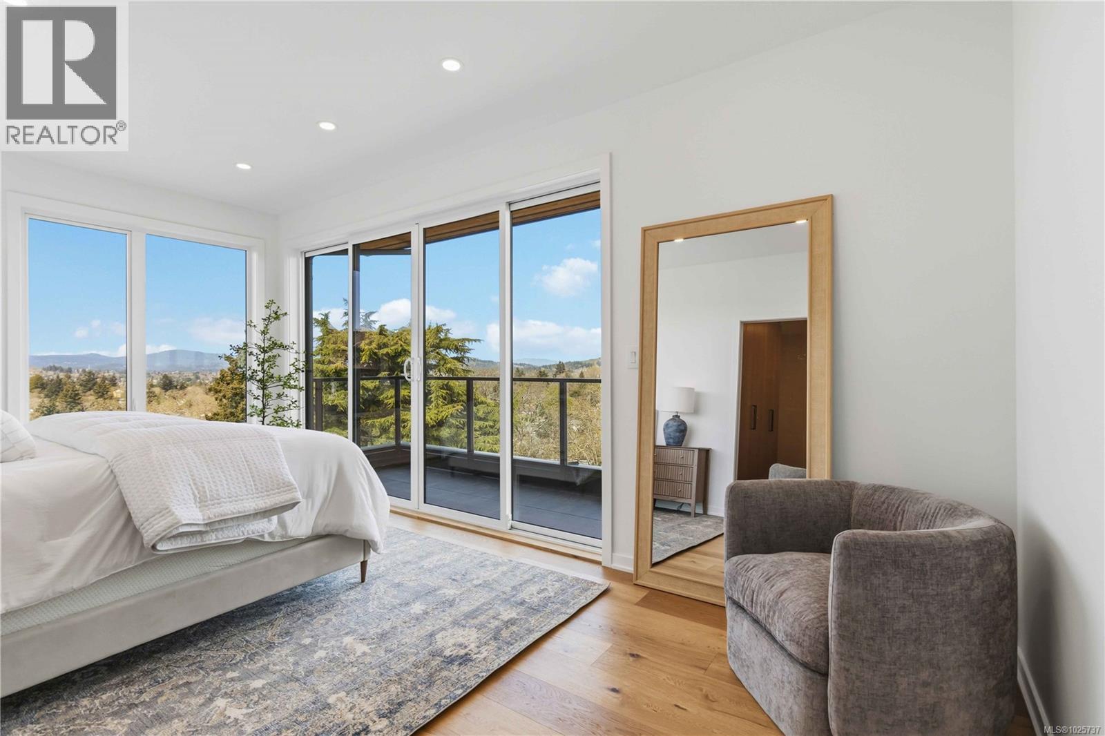 3700 KOOTENAY PL - 35