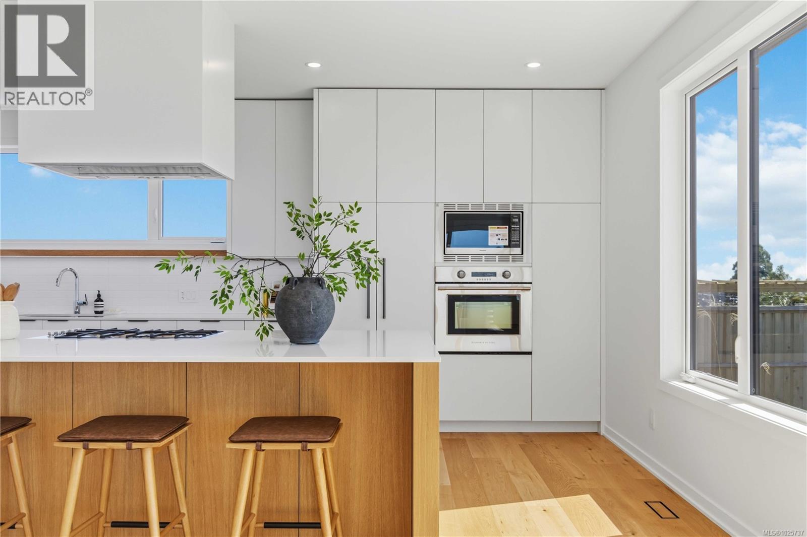 3700 KOOTENAY PL - 23