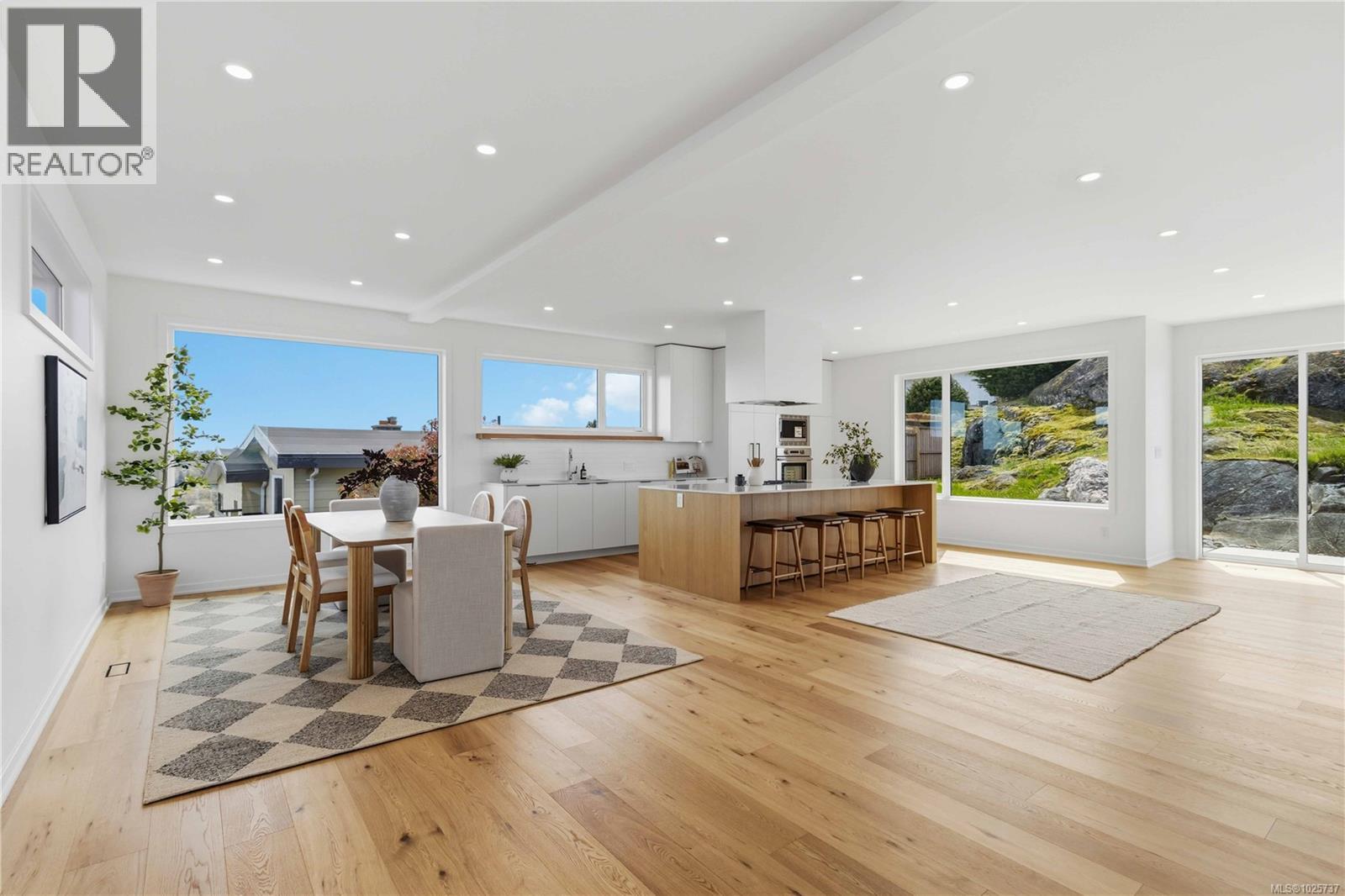 3700 KOOTENAY PL - 19