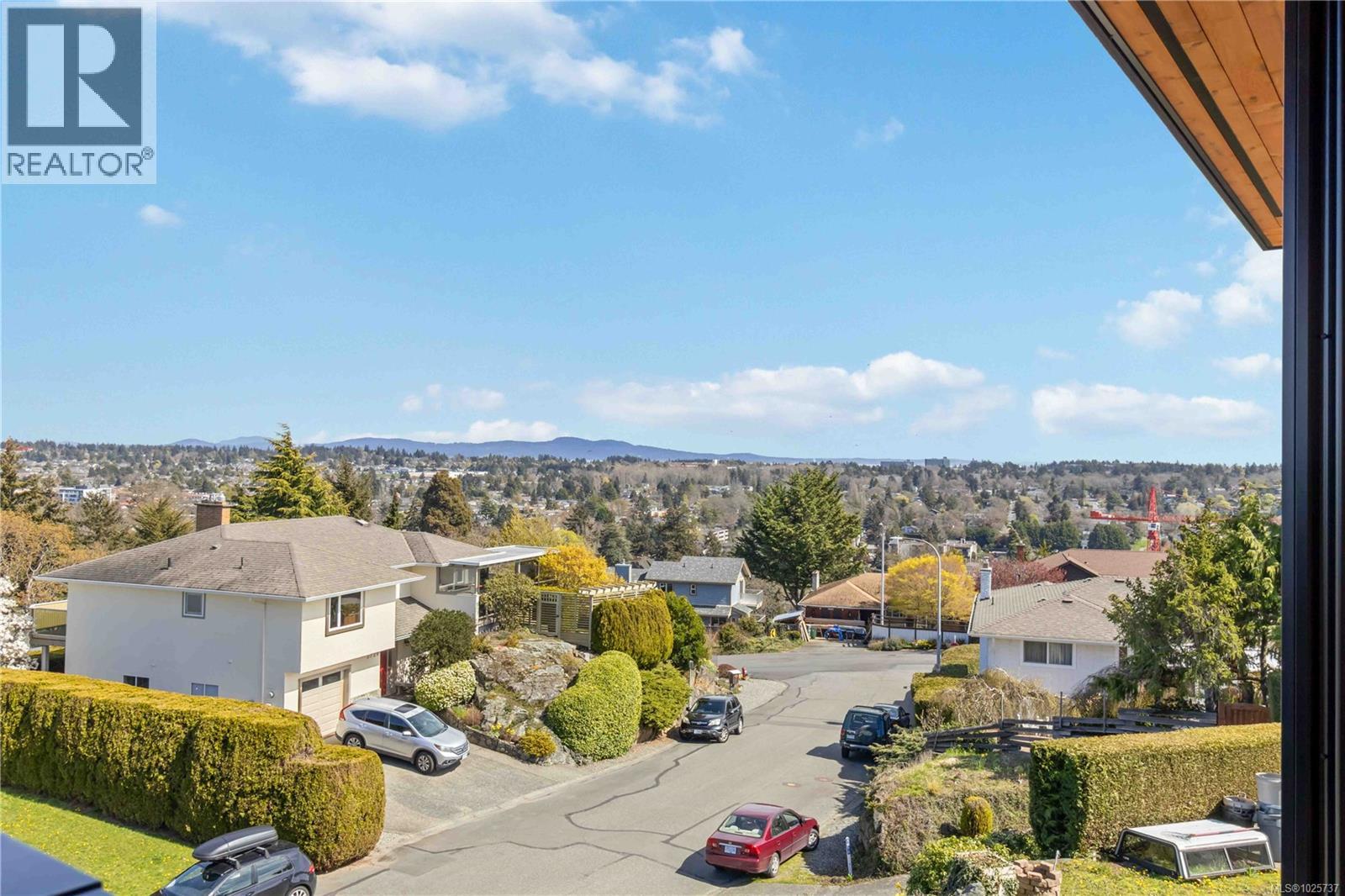 3700 KOOTENAY PL - 93