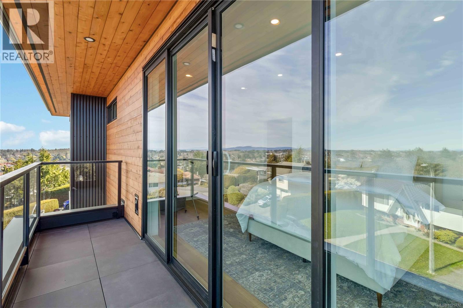 3700 KOOTENAY PL - 92