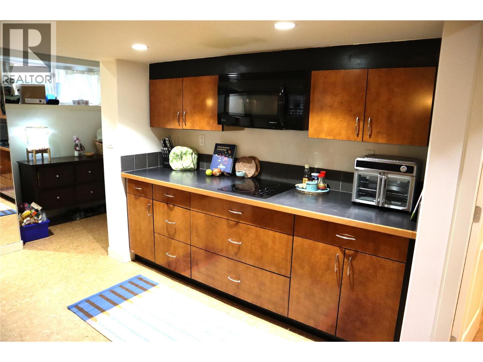 1736 HAPPYVALE AVENUE - 16