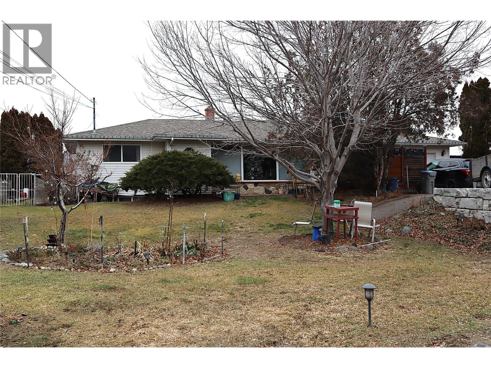 1736 HAPPYVALE AVENUE - 40