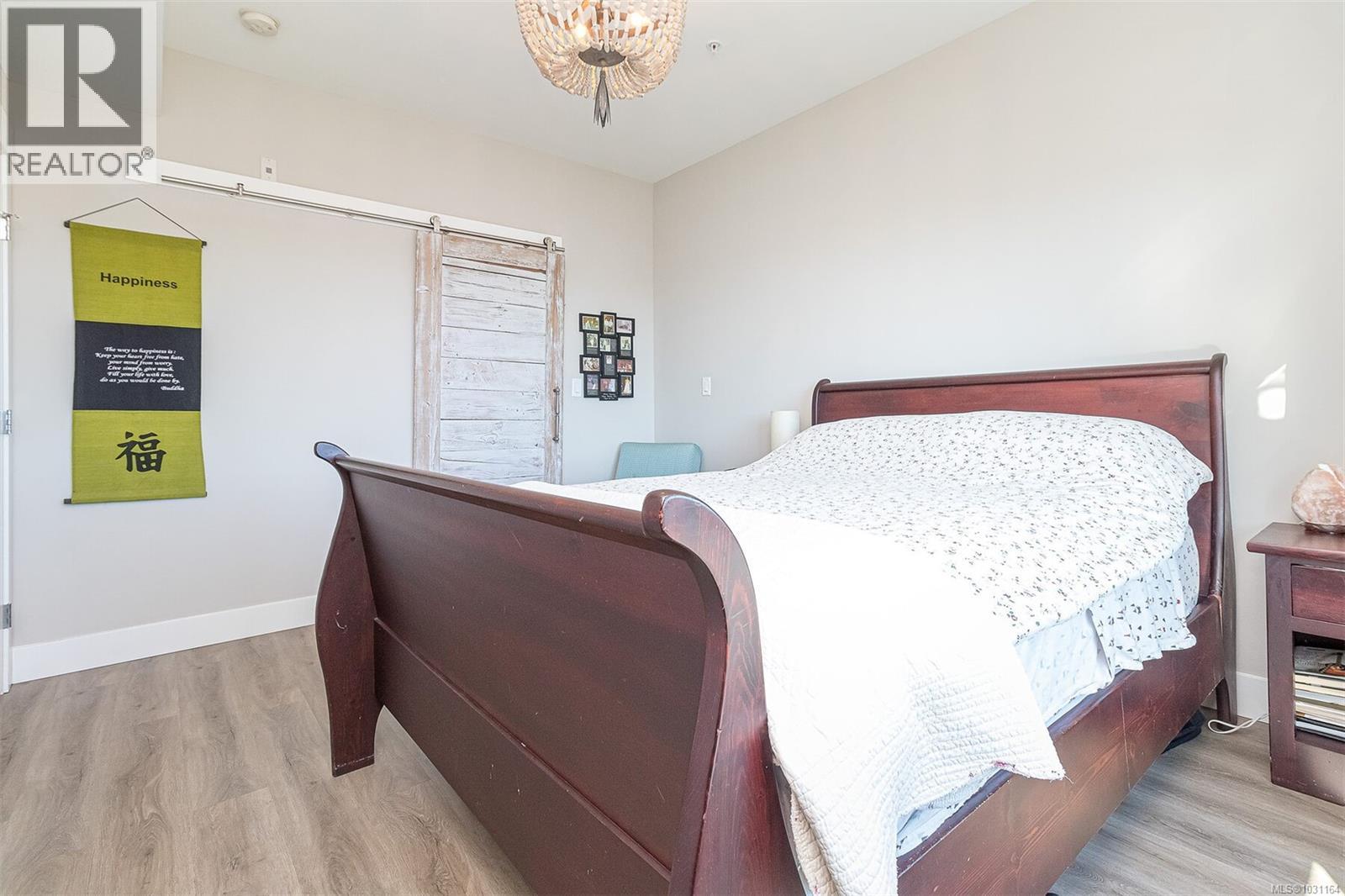 #307 2500 Hackett Cres - 30