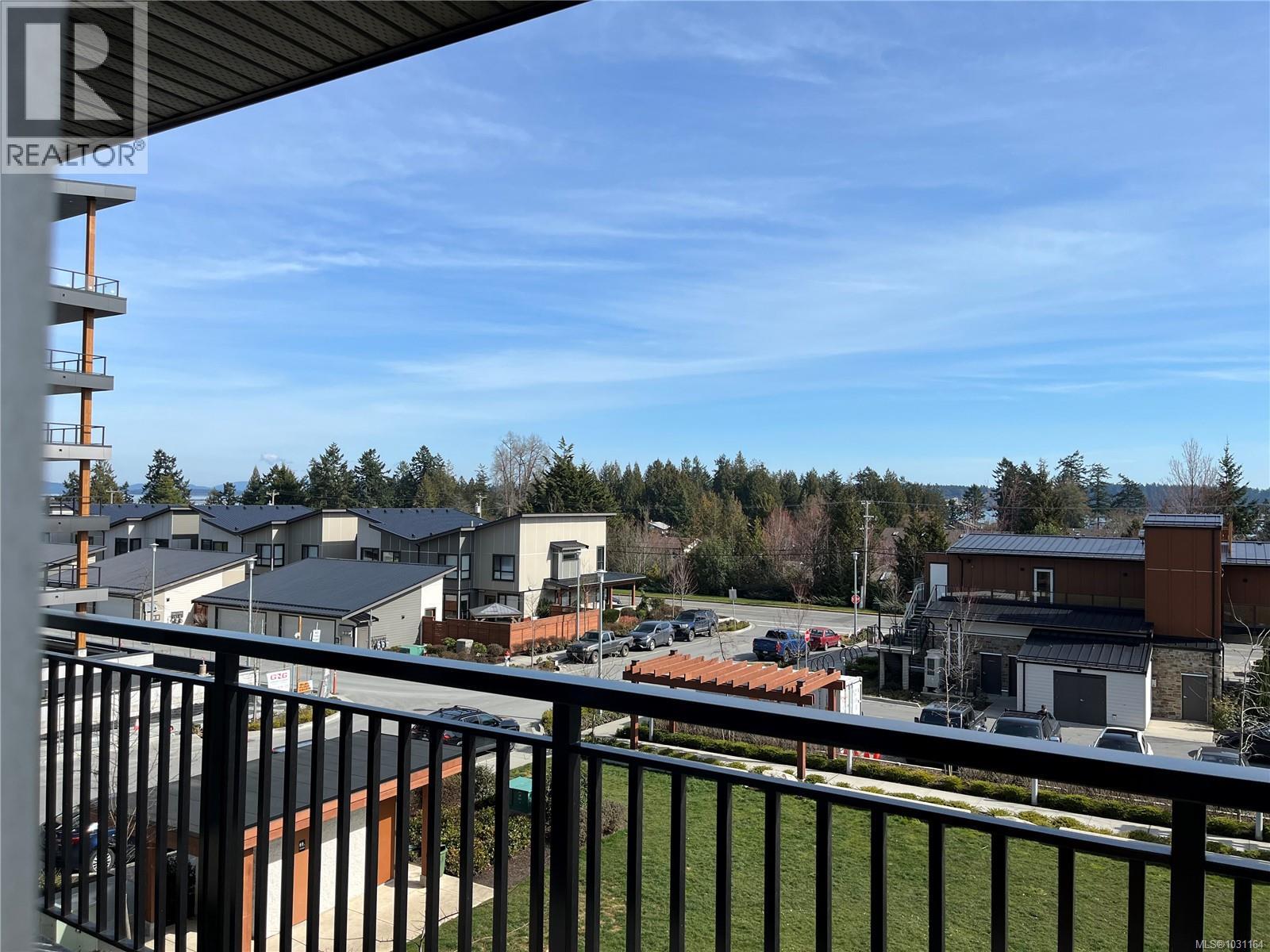 #307 2500 Hackett Cres - 28