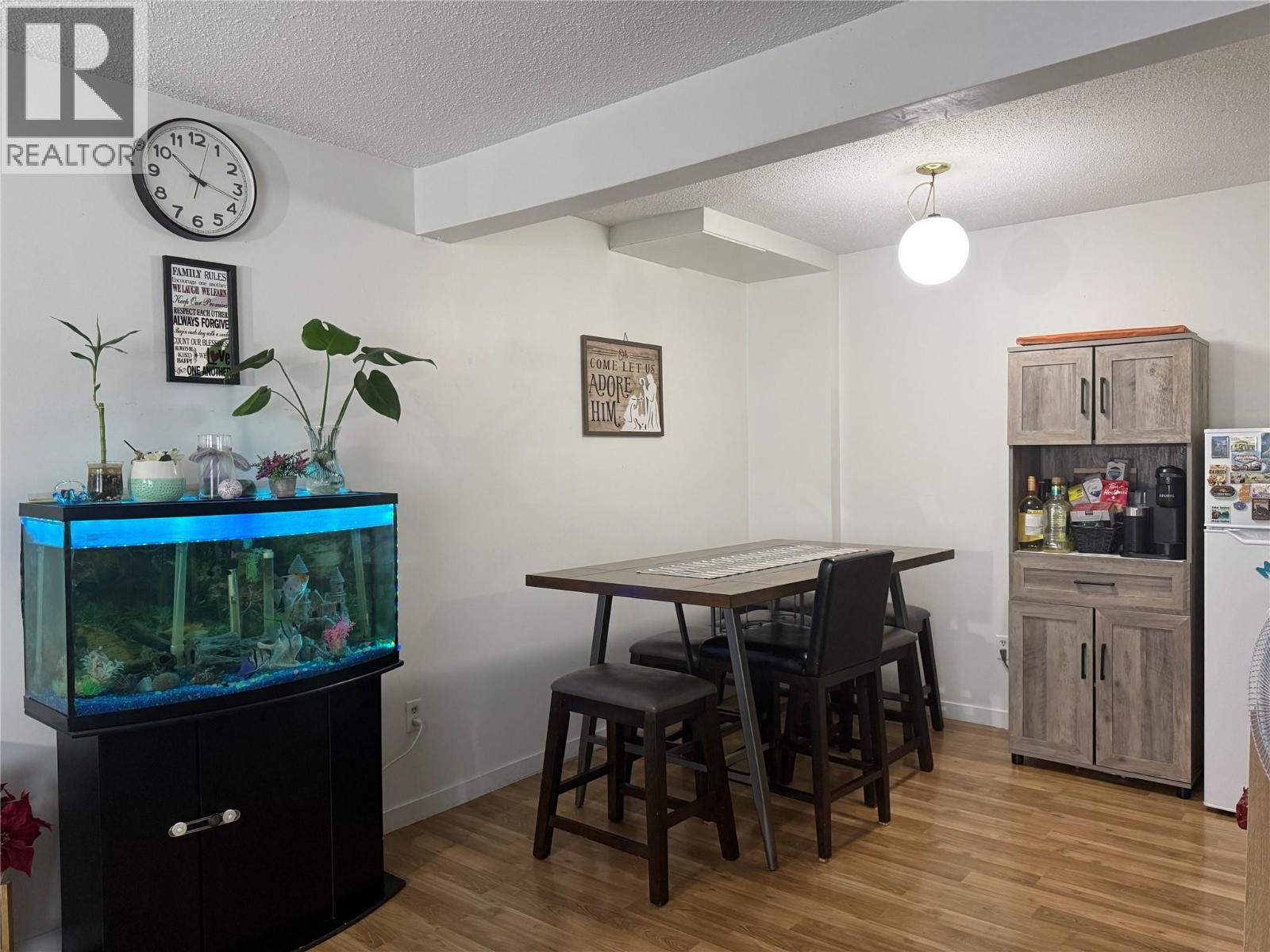 455 Richards Street W - 13