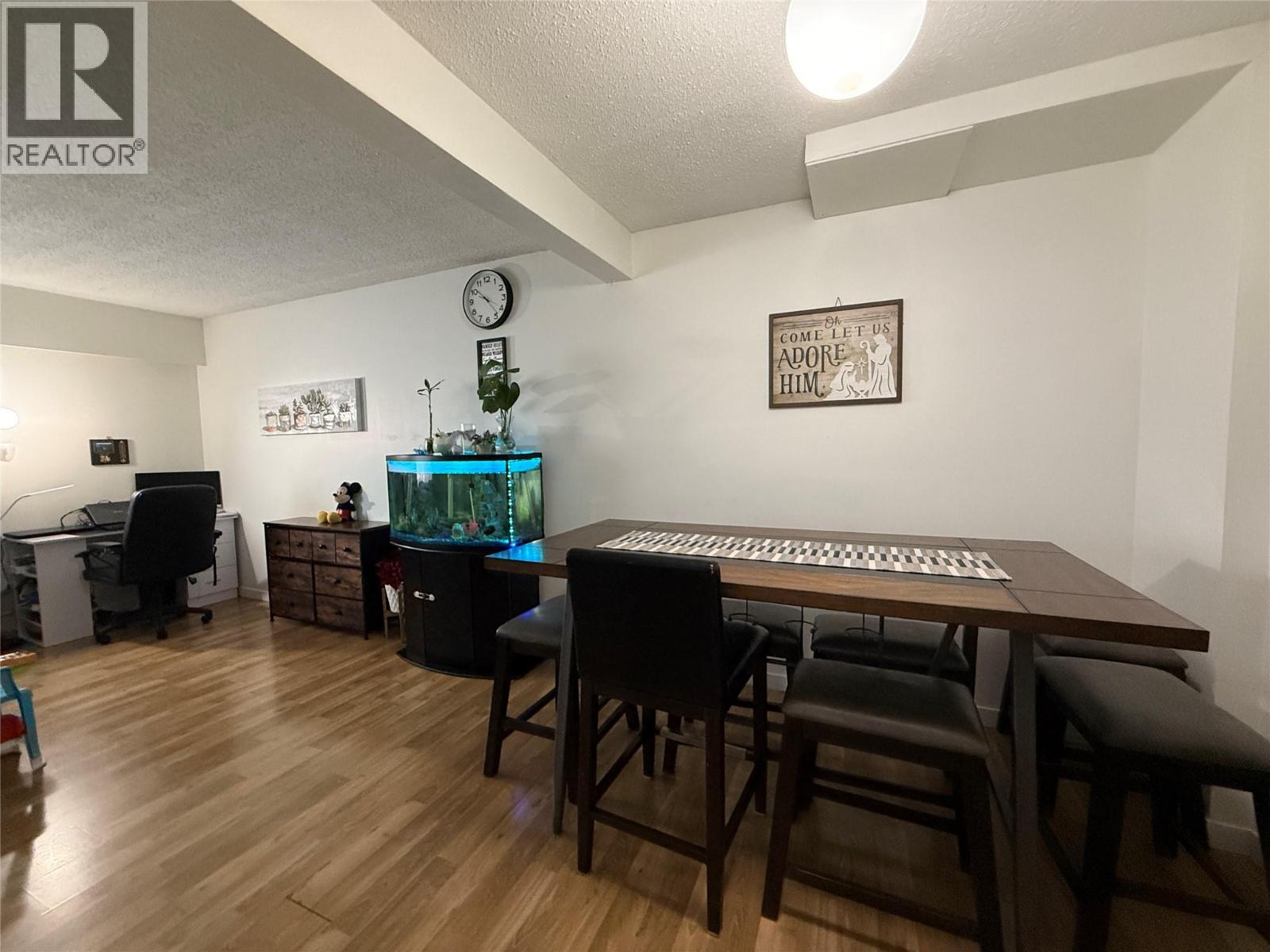 455 Richards Street W - 14