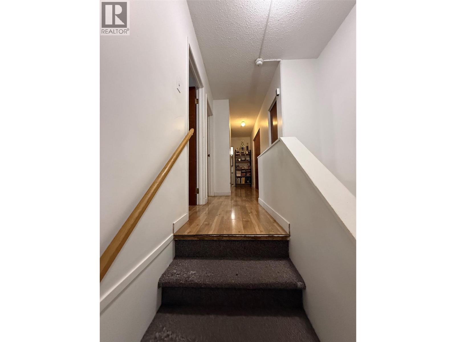 455 Richards Street W - 22