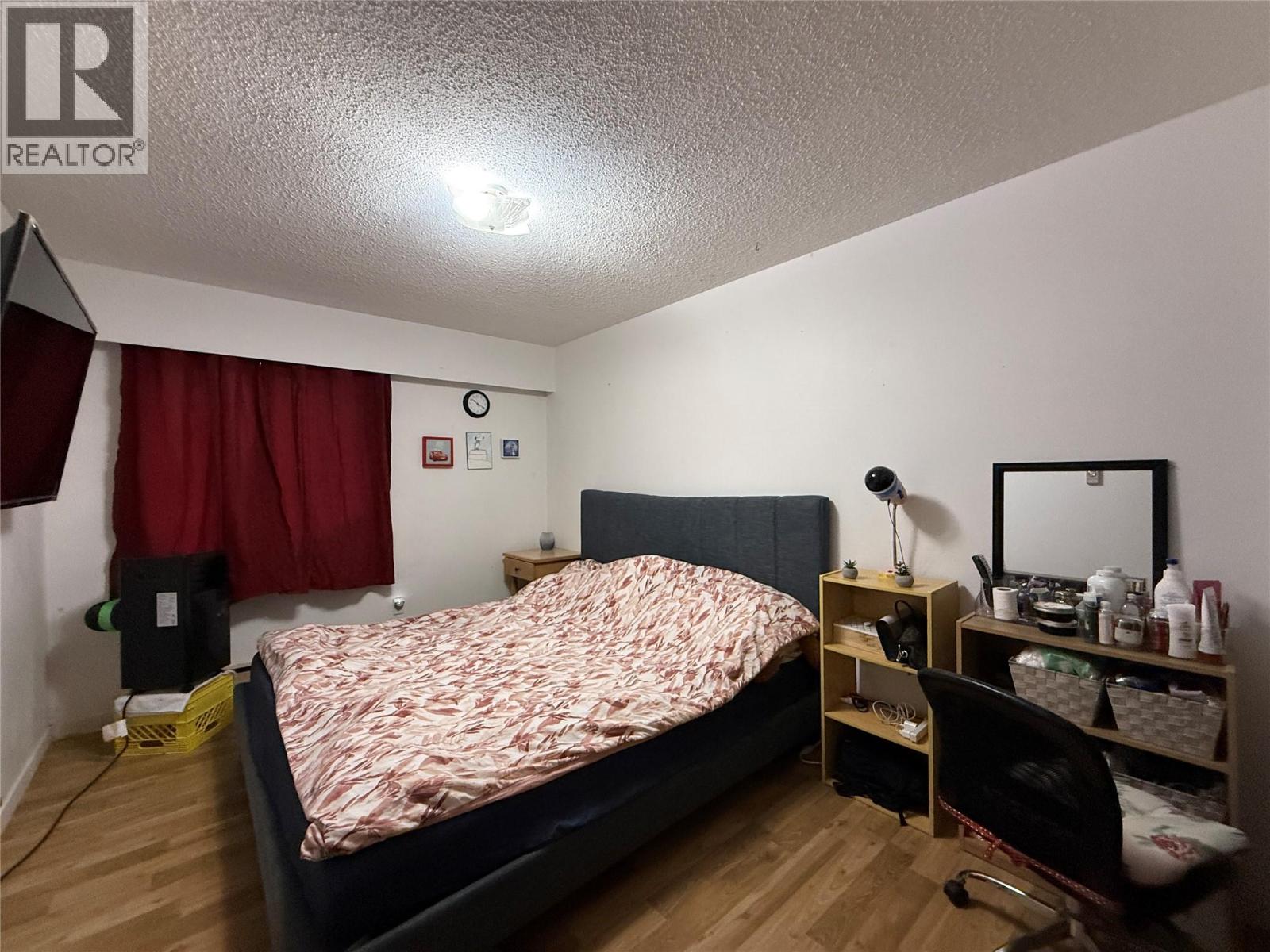 455 Richards Street W - 25
