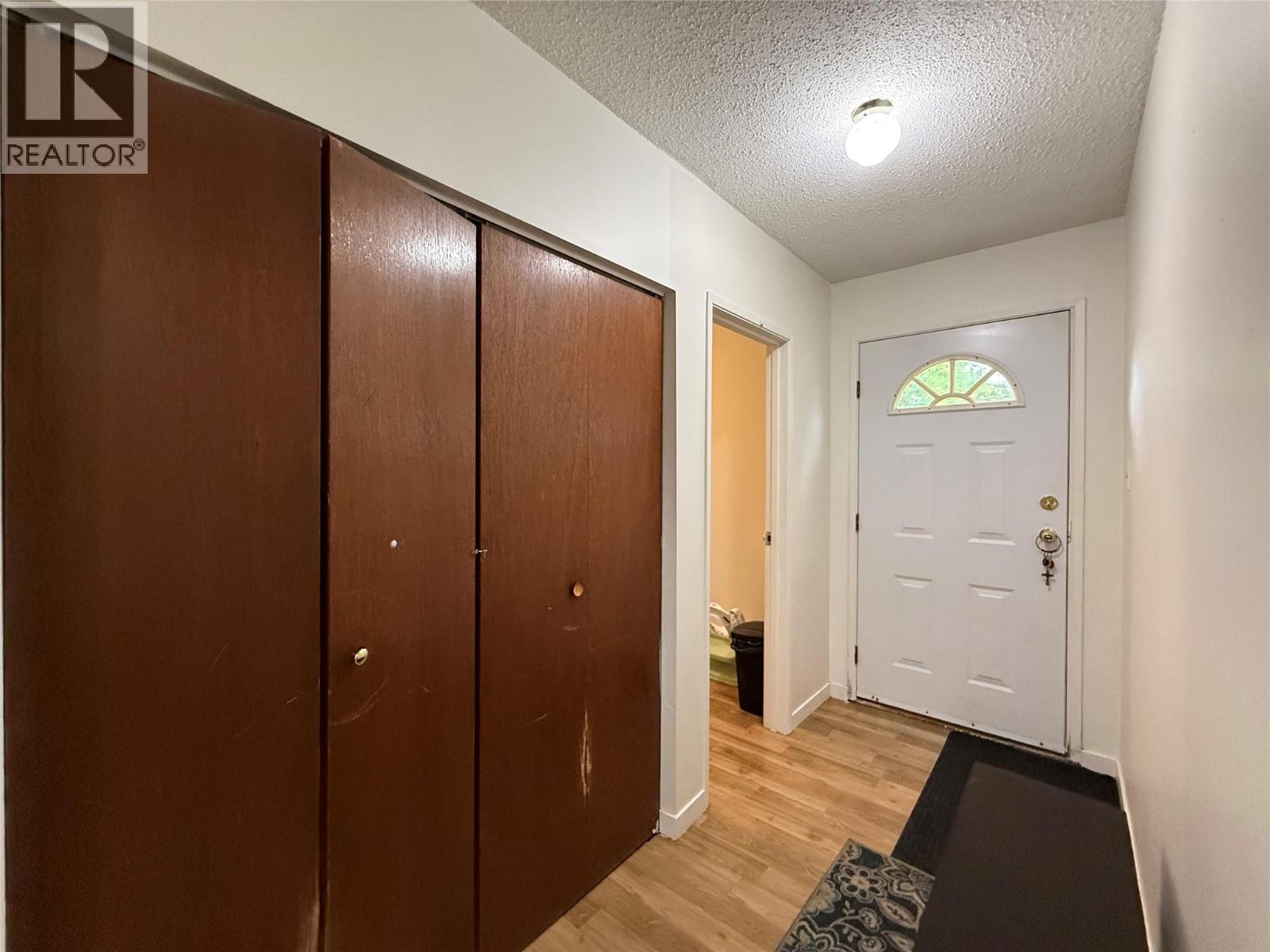 455 Richards Street W, Nelson