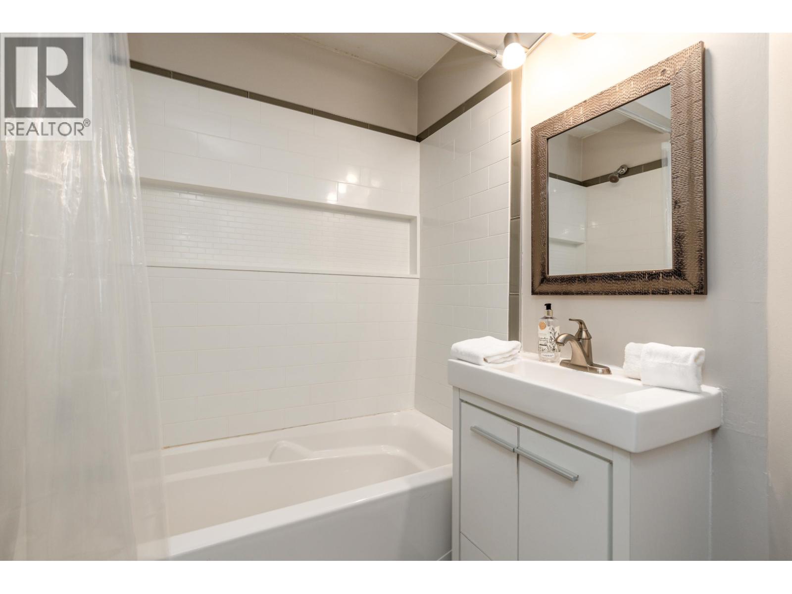 4 2028 INNSBRUCK DRIVE, Whistler