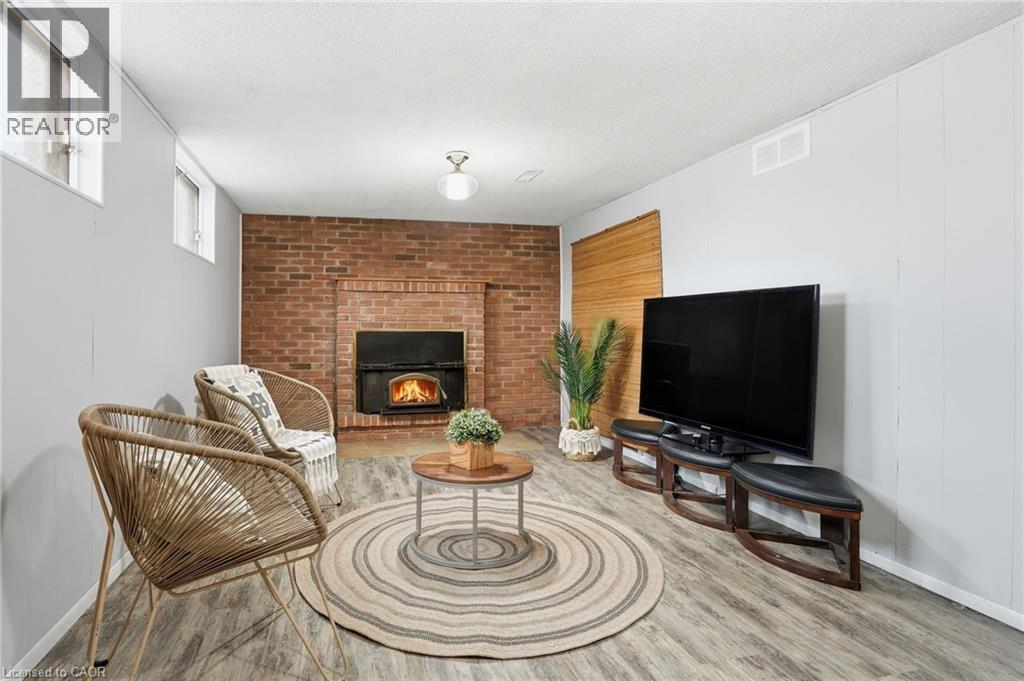 102 DUNDEE Drive - 24