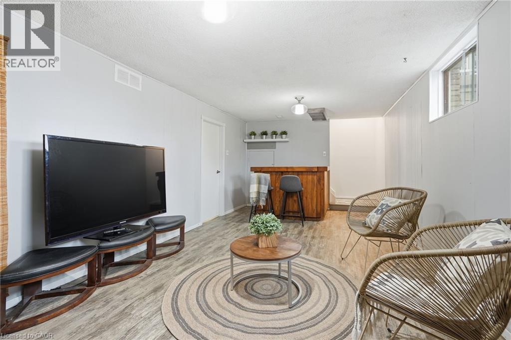 102 DUNDEE Drive - 26
