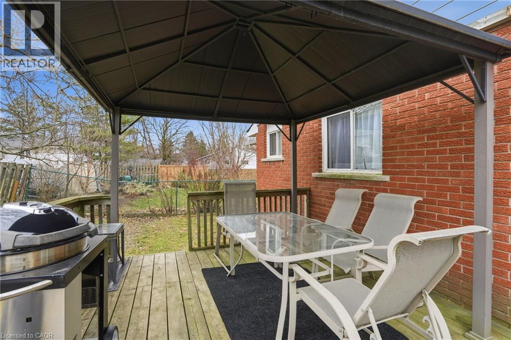 102 DUNDEE Drive - 32