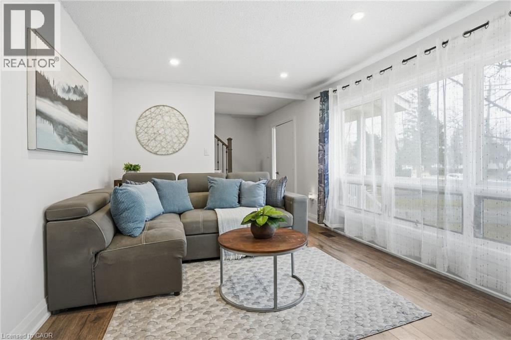 102 DUNDEE Drive - 7