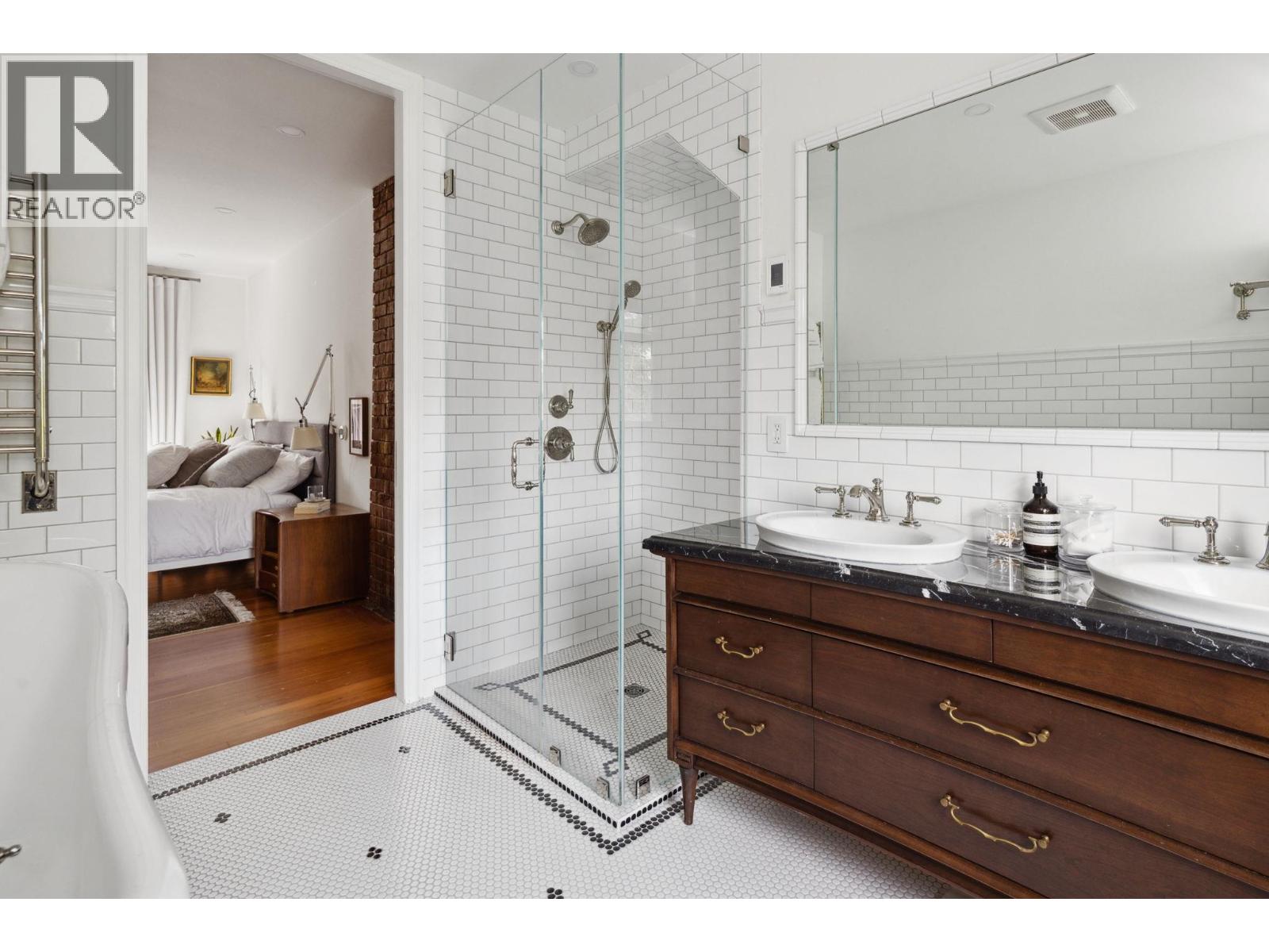 1749 W 38TH AVENUE, Vancouver