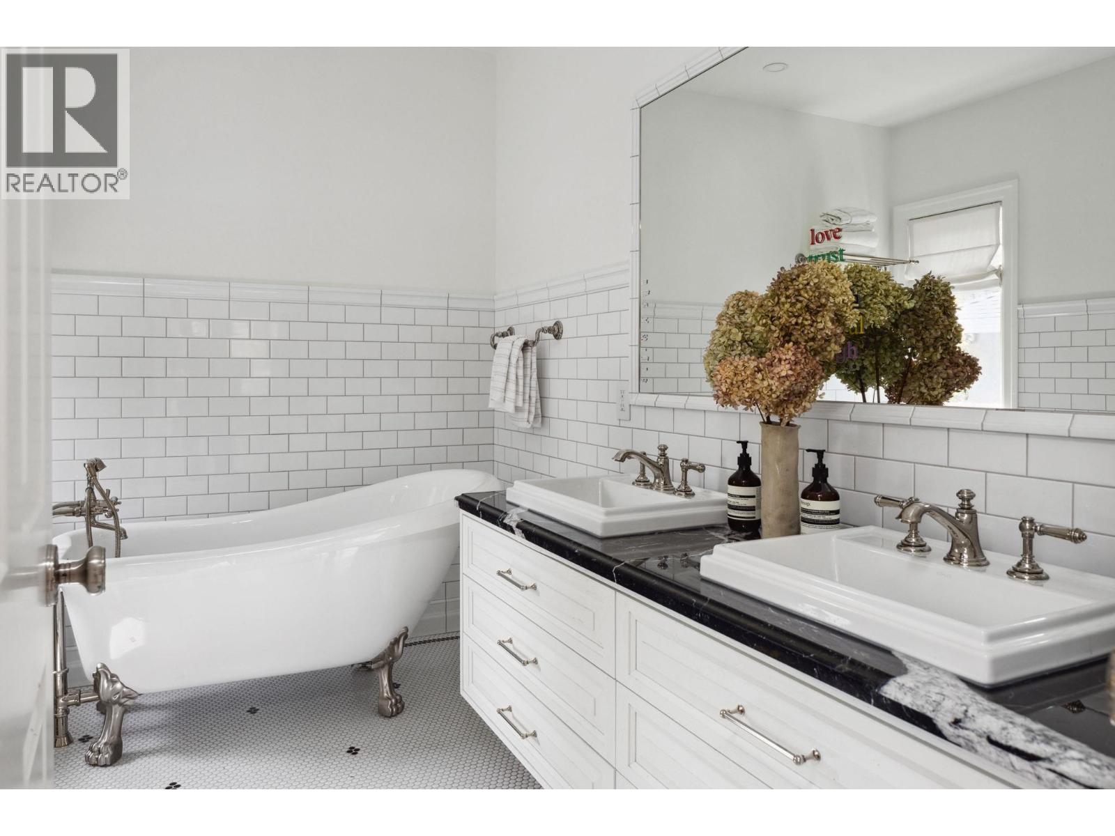 1749 W 38TH AVENUE, Vancouver