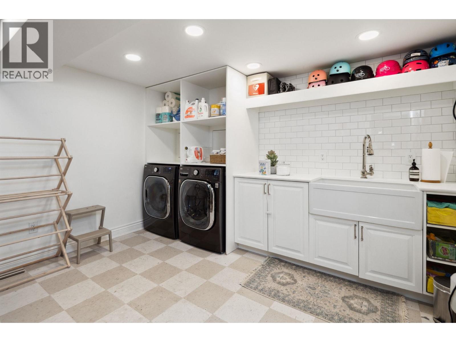 1749 W 38TH AVENUE, Vancouver