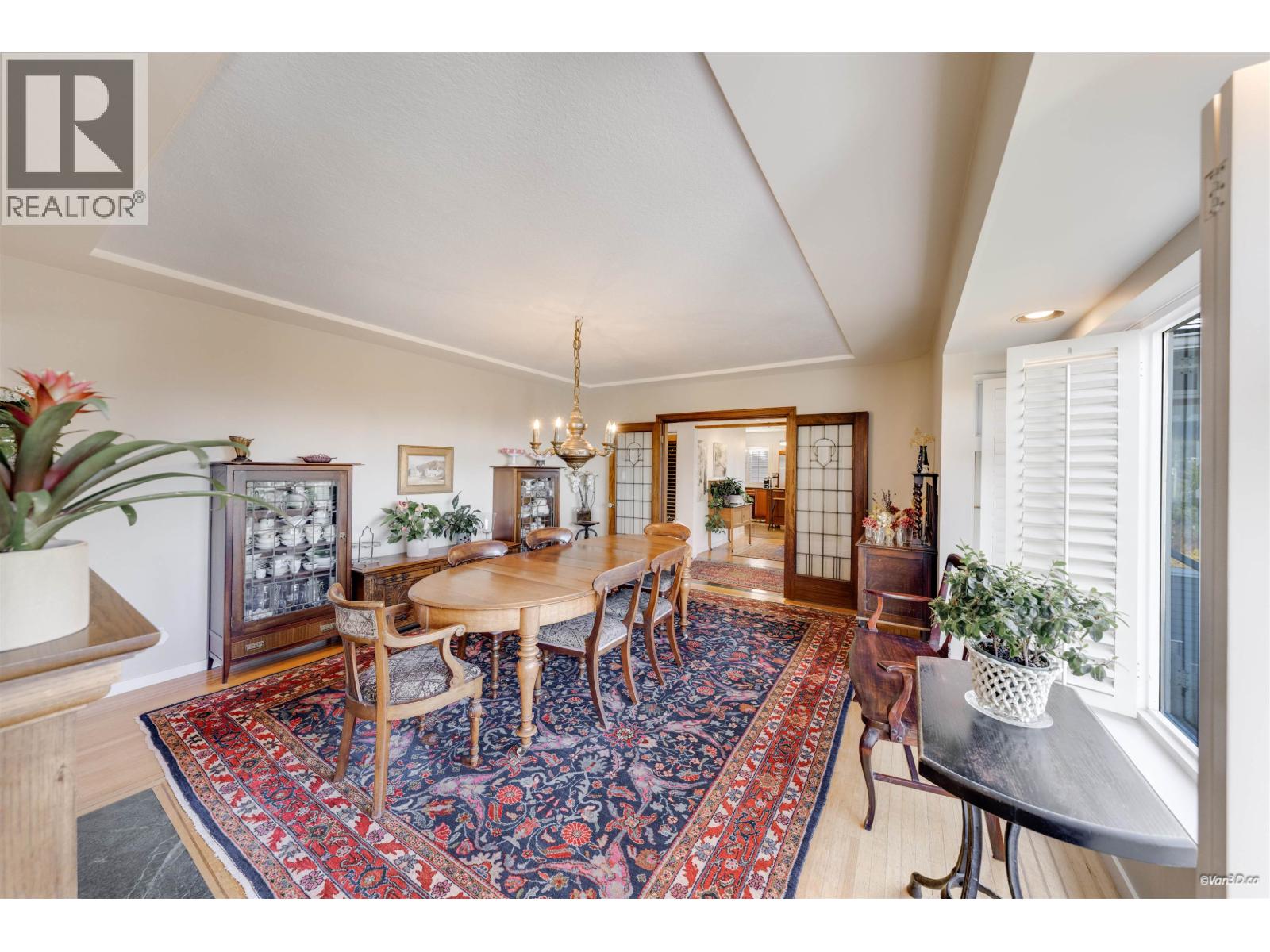 670 MONTROYAL BOULEVARD, North Vancouver