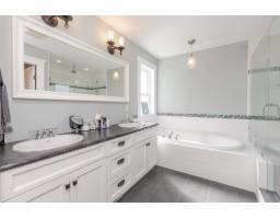4722 217a Street, Langley, BC V3A2N7 Photo 10
