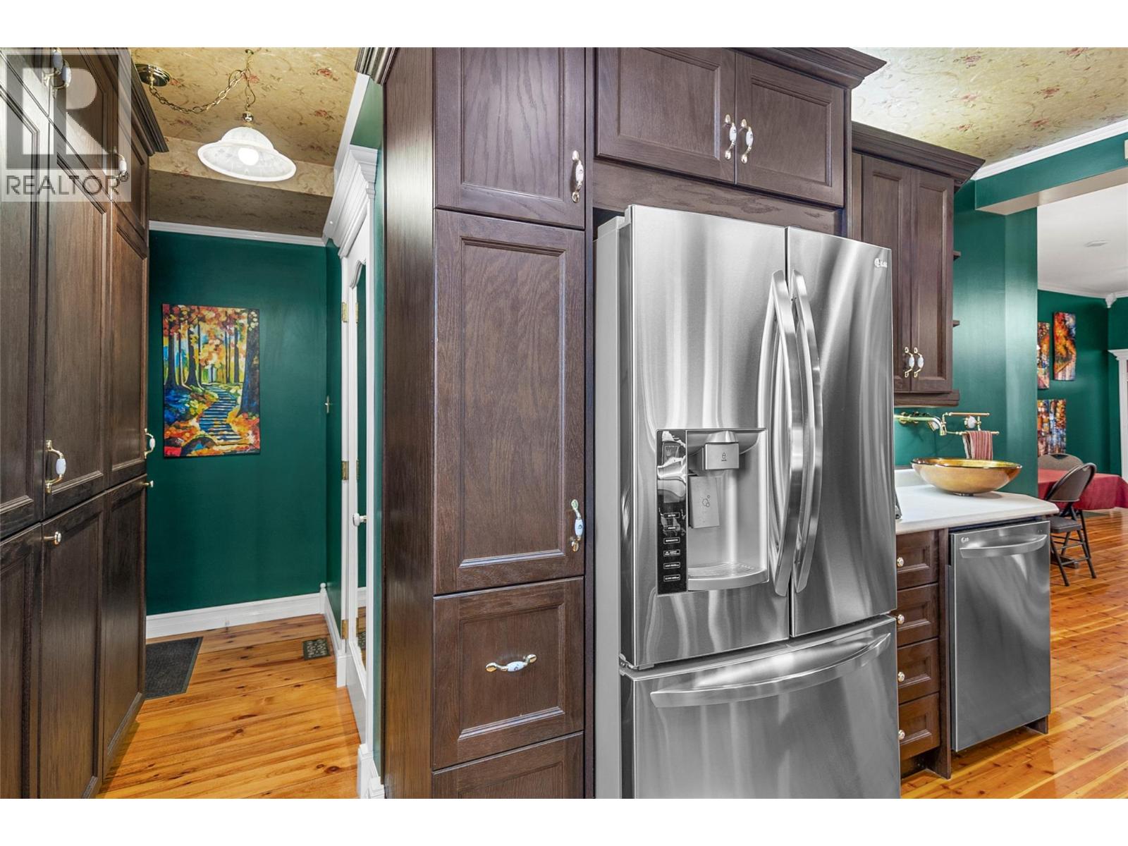 304 First Street W - 13