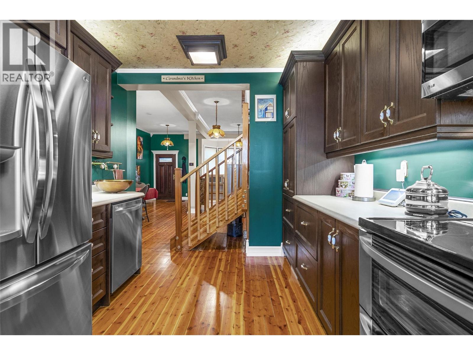 304 First Street W - 12