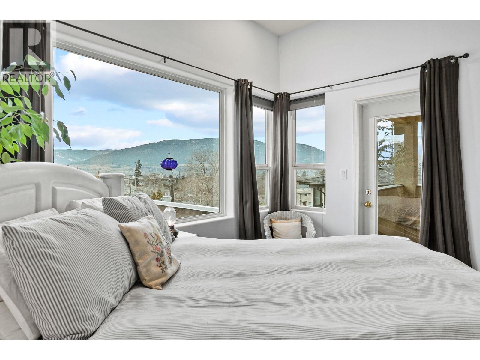  712 Creekside Road, Penticton