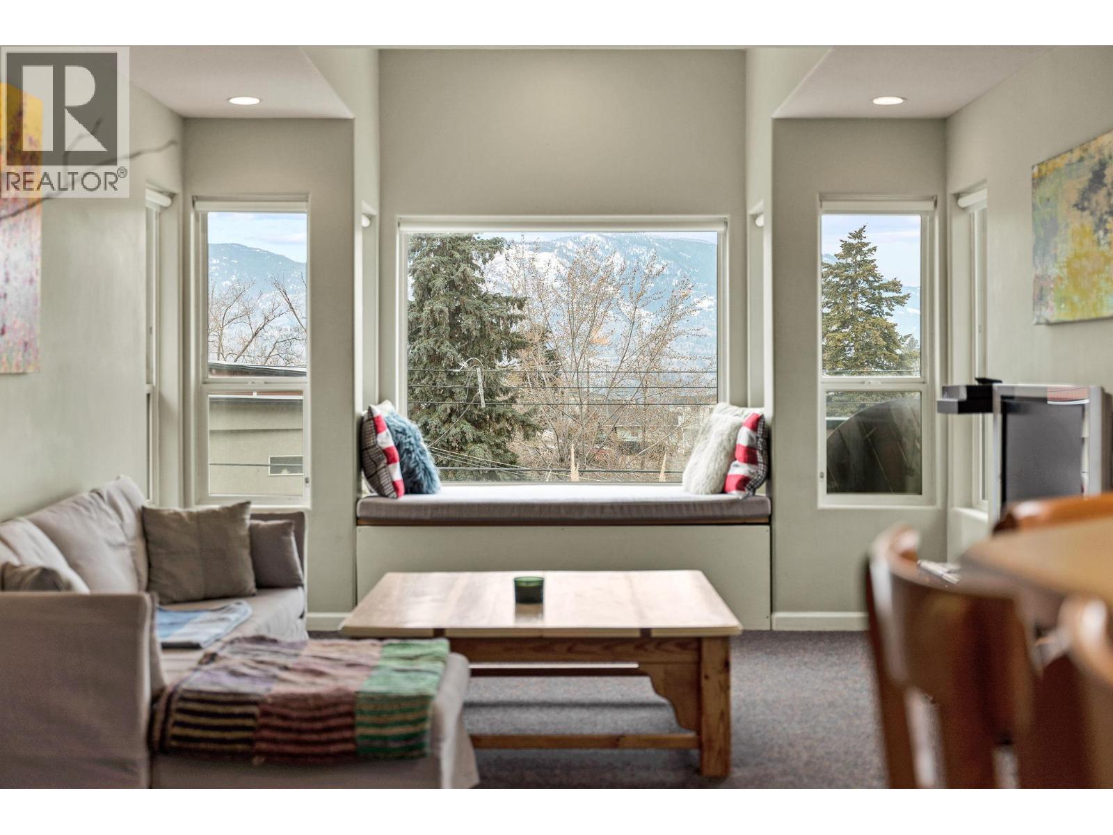  712 Creekside Road, Penticton