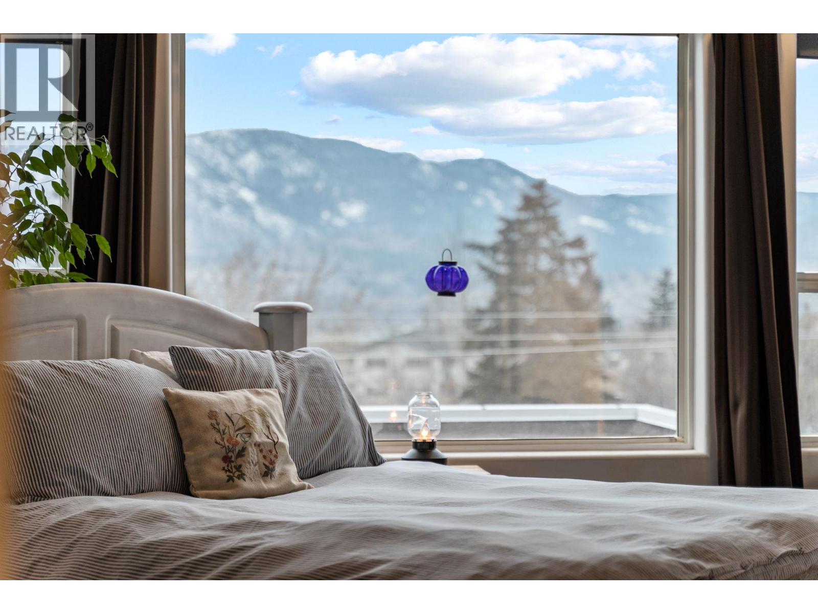  712 Creekside Road, Penticton