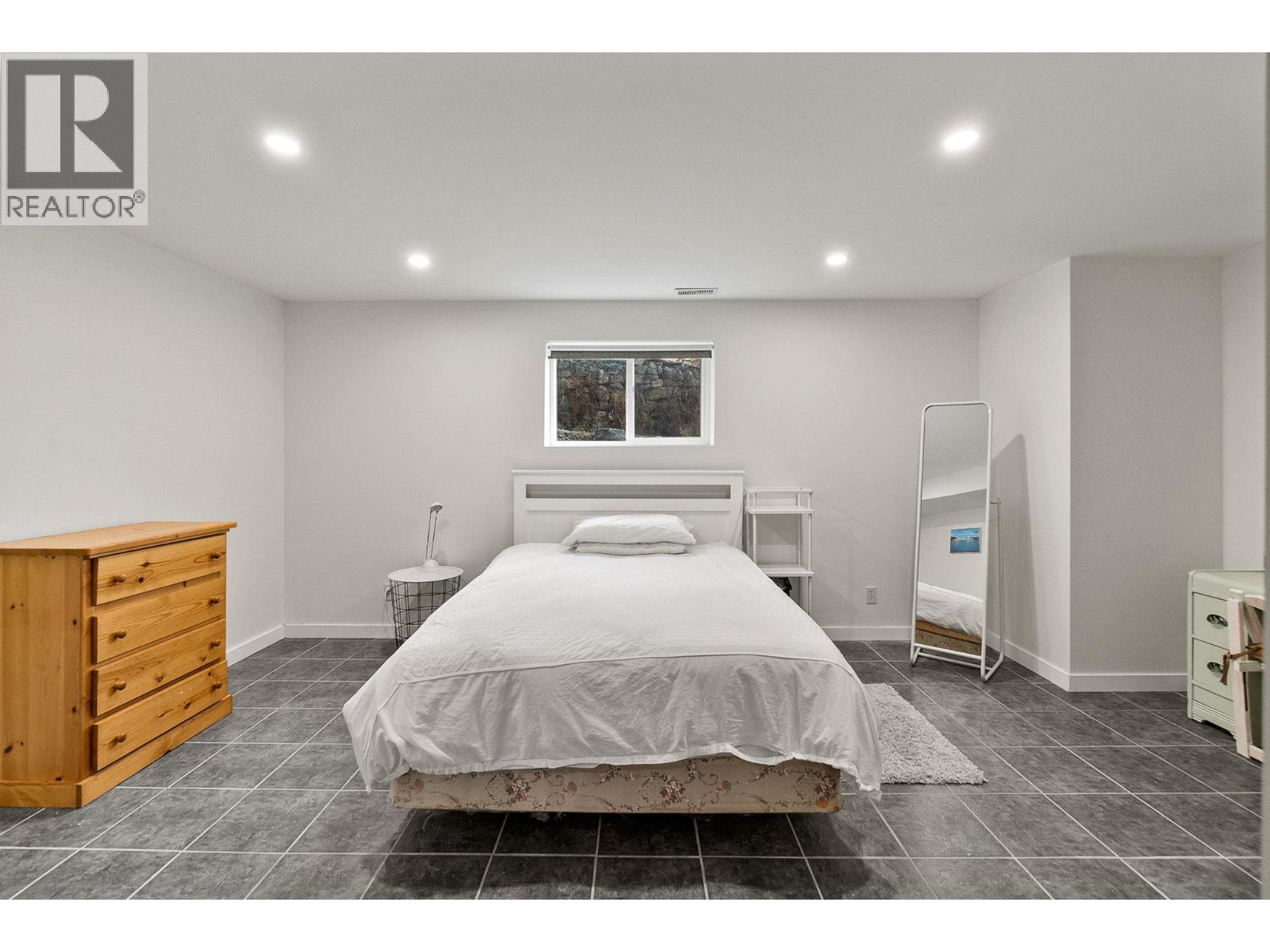  712 Creekside Road, Penticton