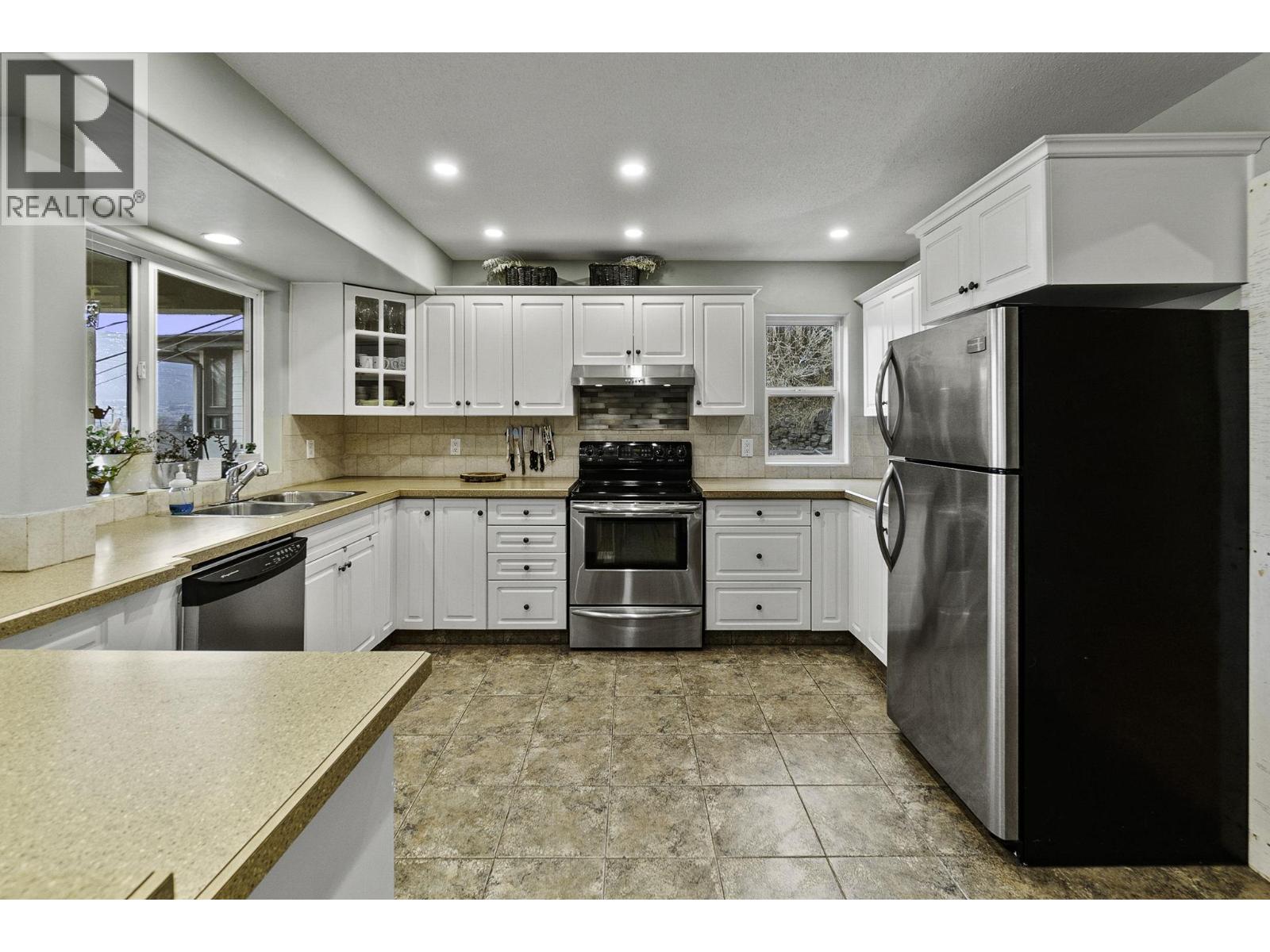  712 Creekside Road, Penticton