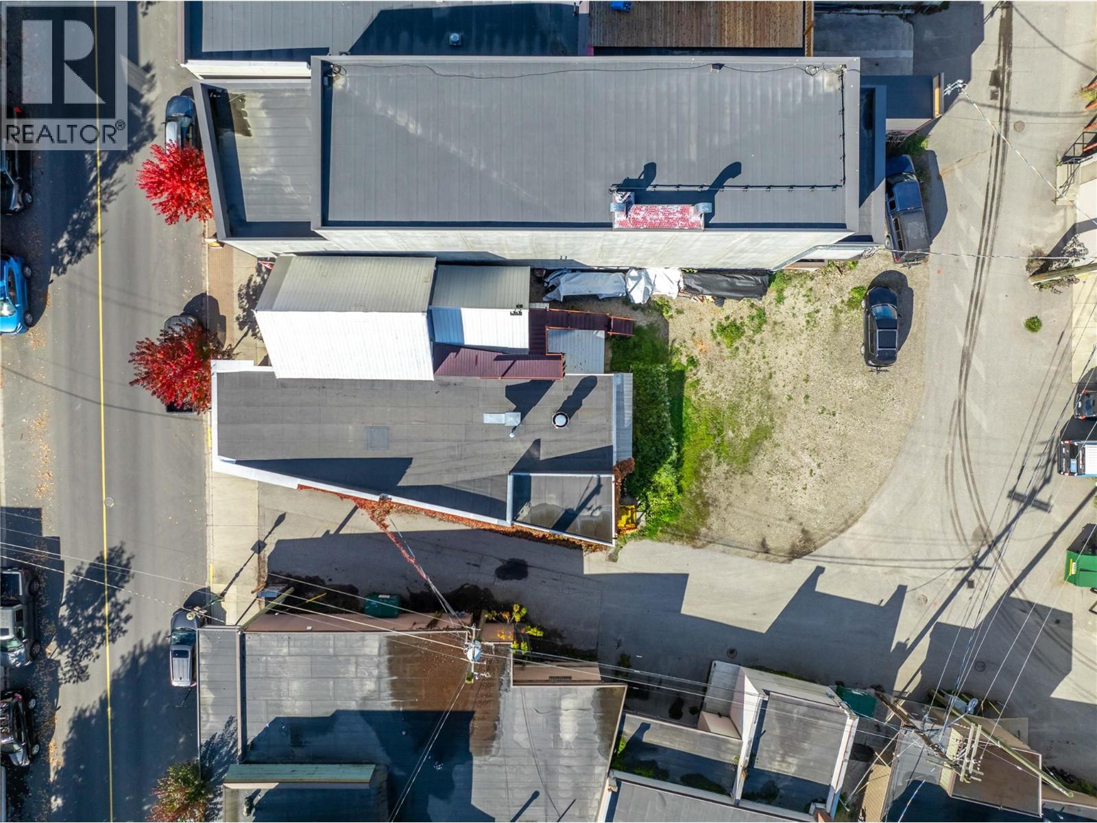 304 First Street W - 35