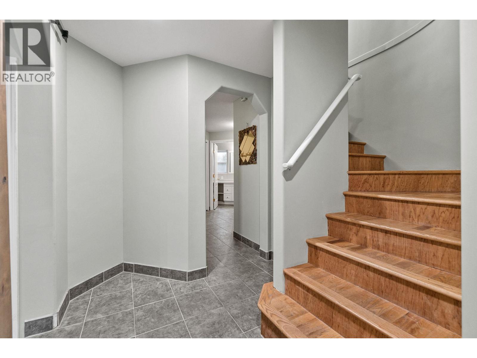  712 Creekside Road, Penticton