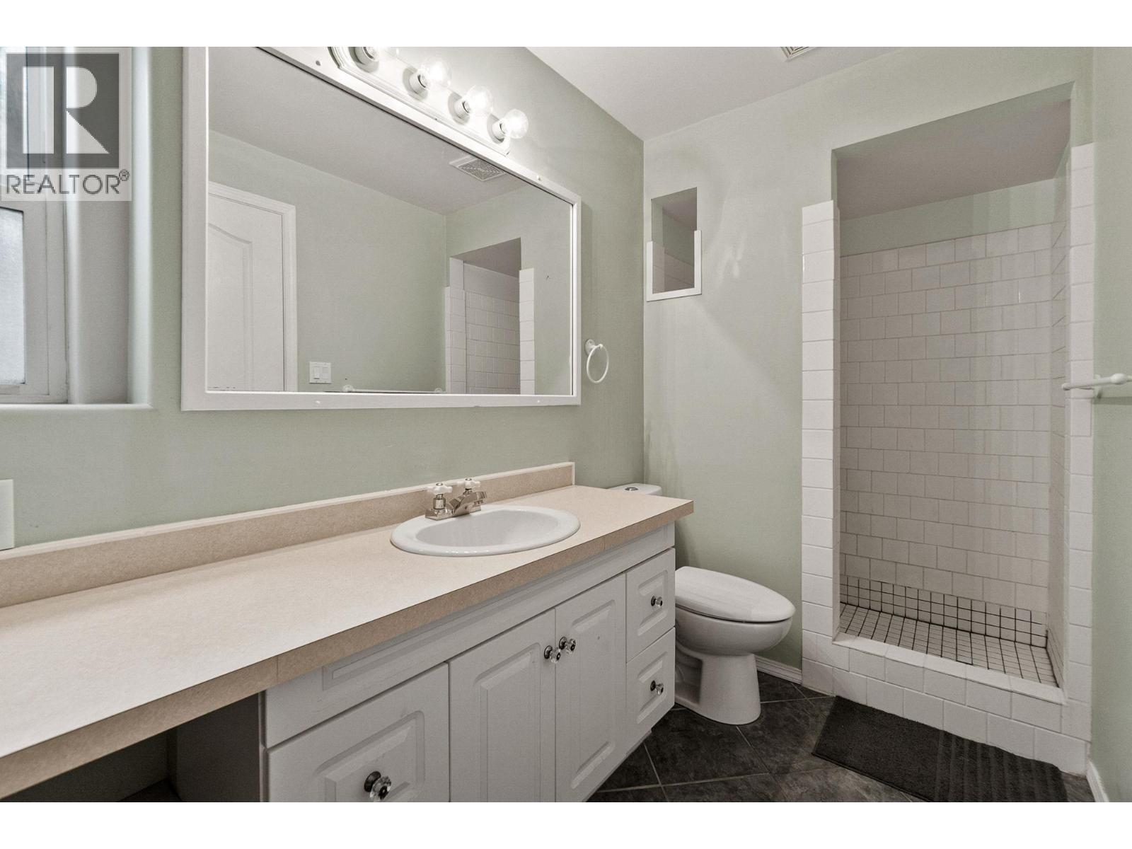  712 Creekside Road, Penticton