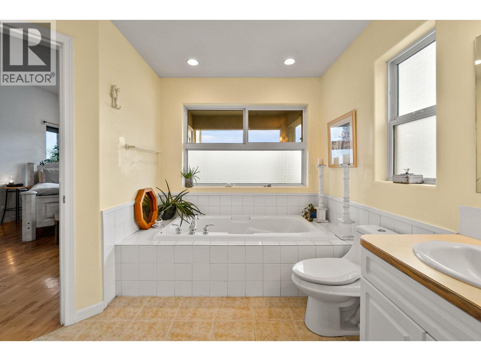  712 Creekside Road, Penticton