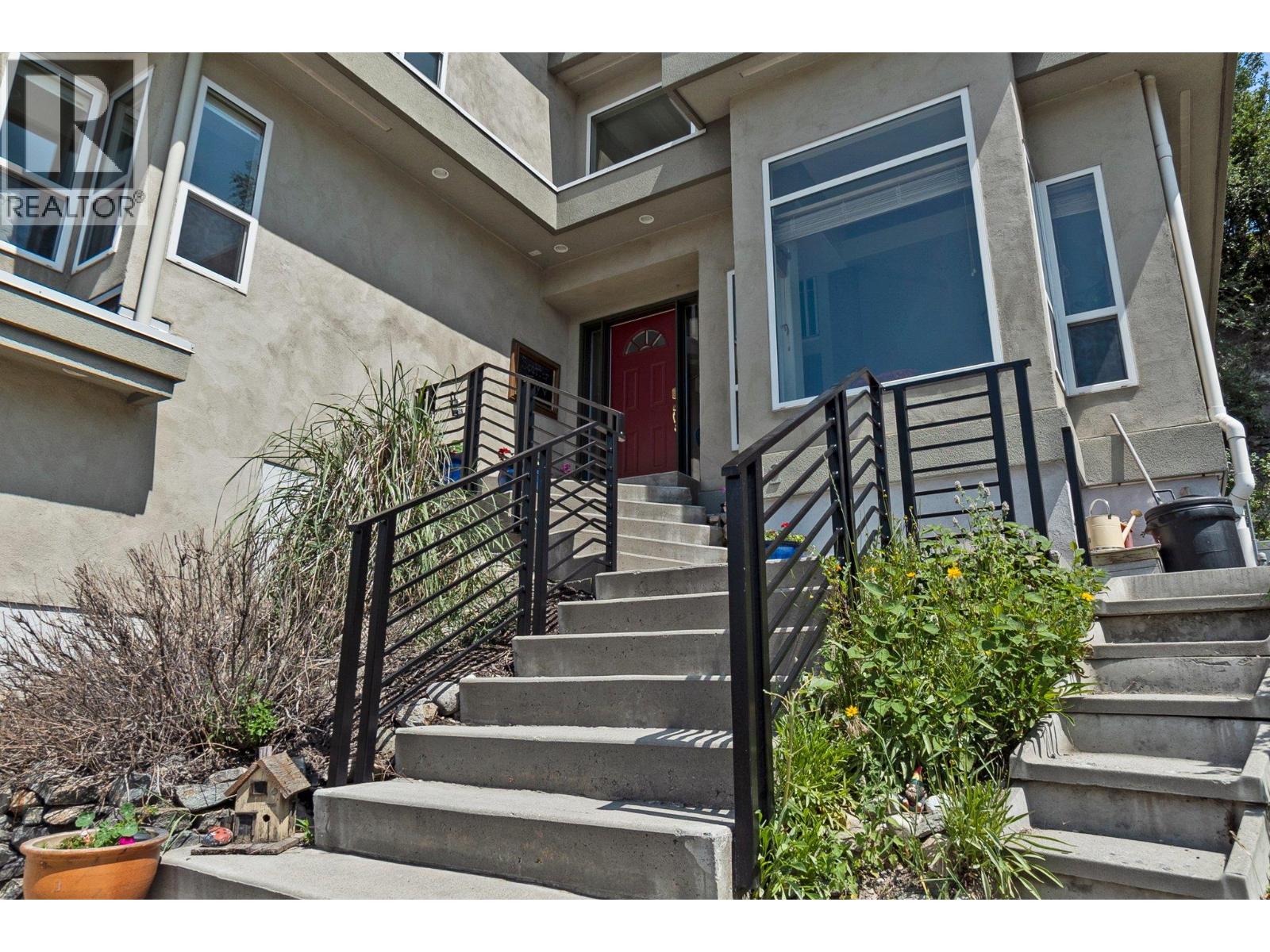  712 Creekside Road, Penticton