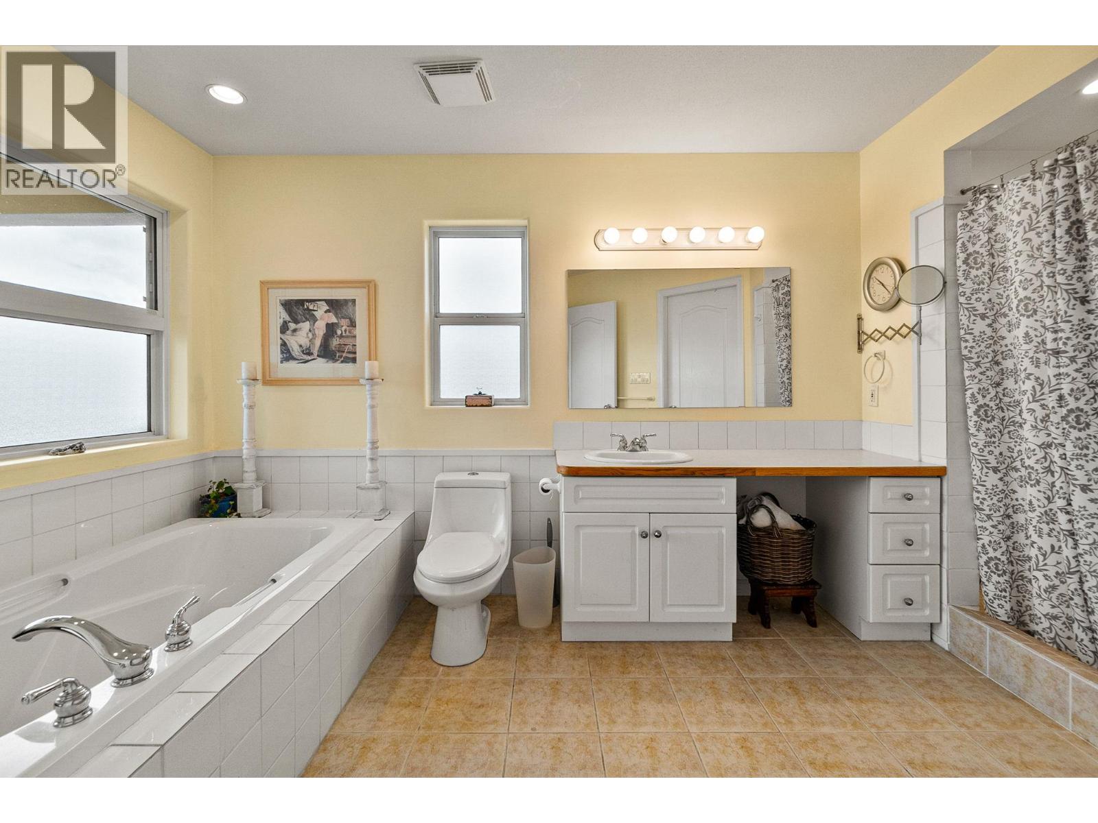  712 Creekside Road, Penticton